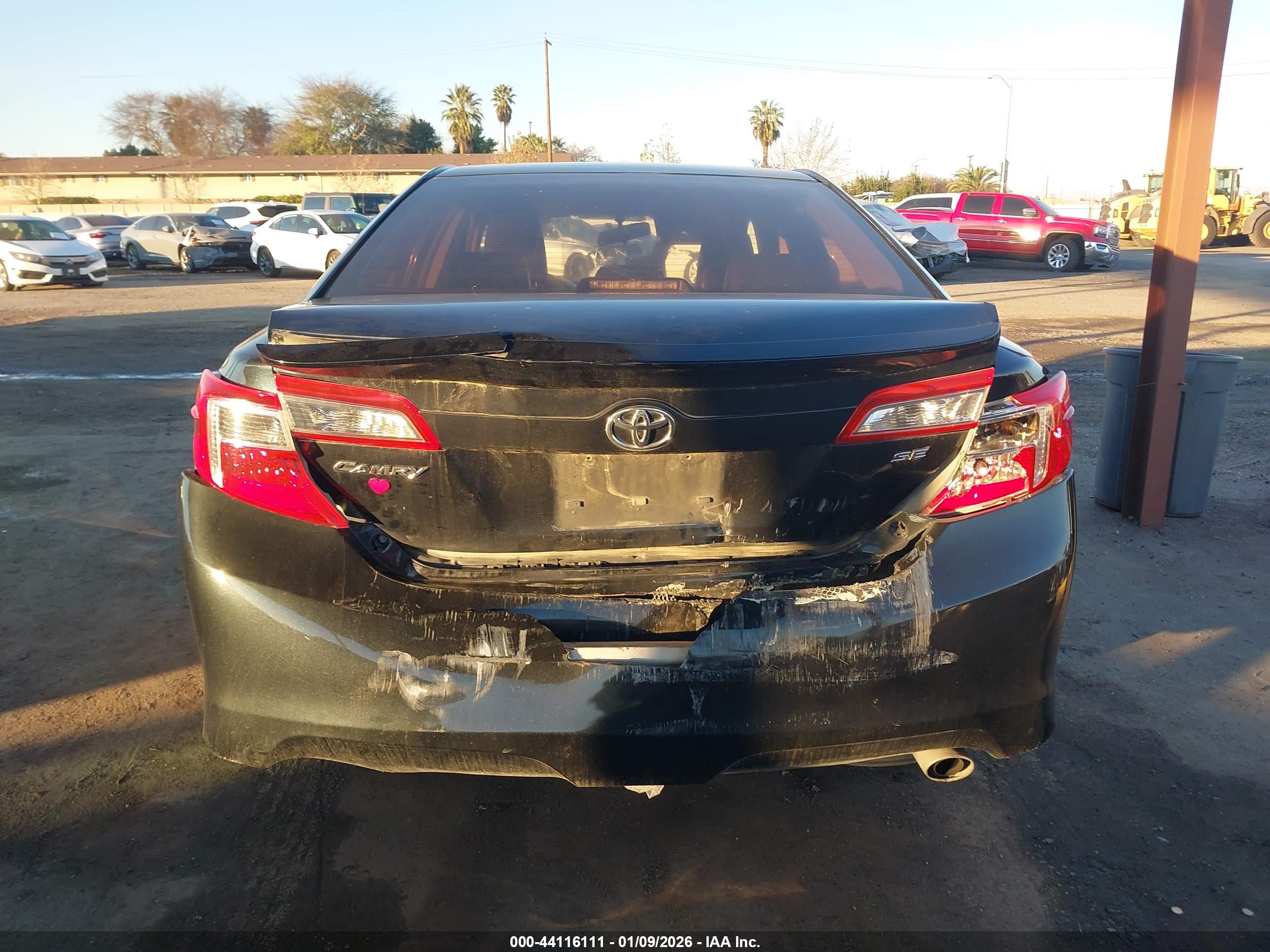 TOYOTA CAMRY image 6