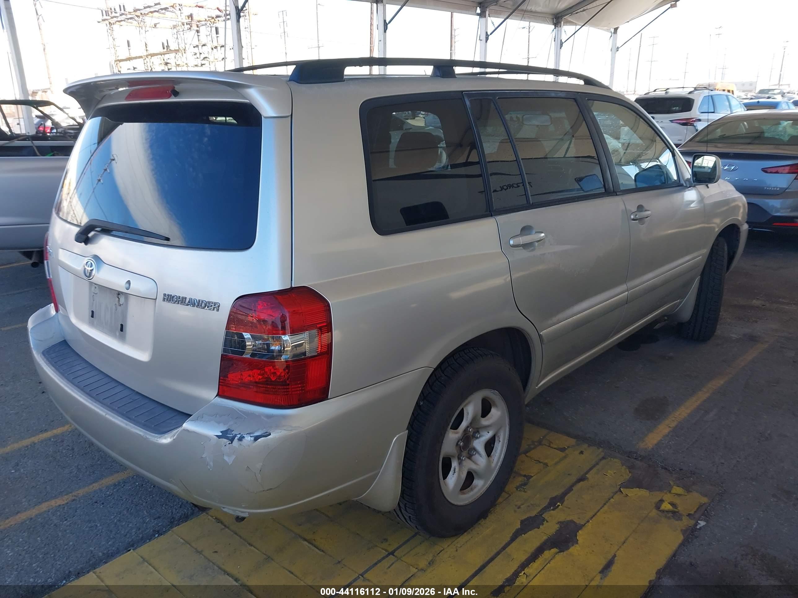 TOYOTA HIGHLANDER image 4