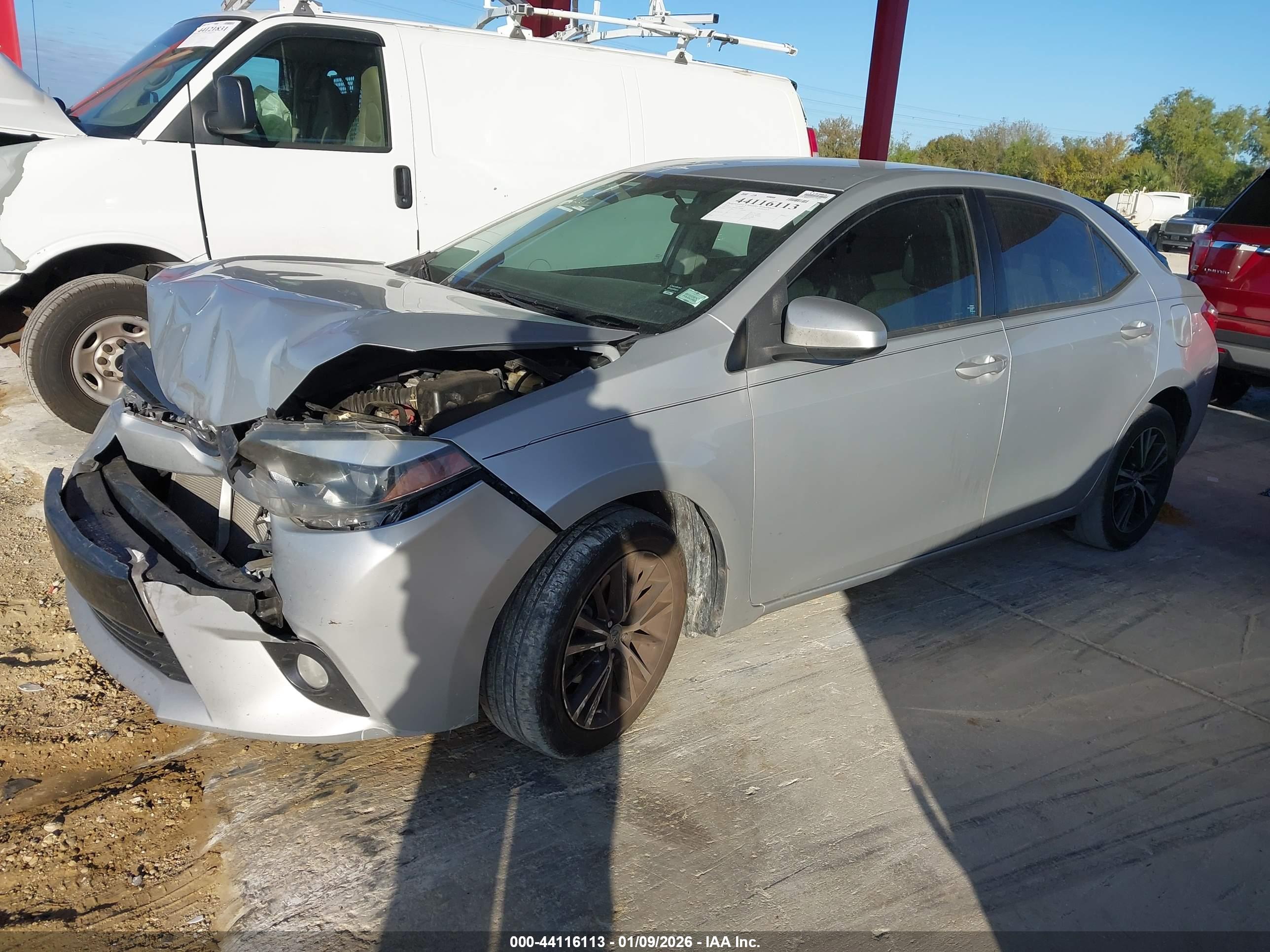 TOYOTA COROLLA image 2