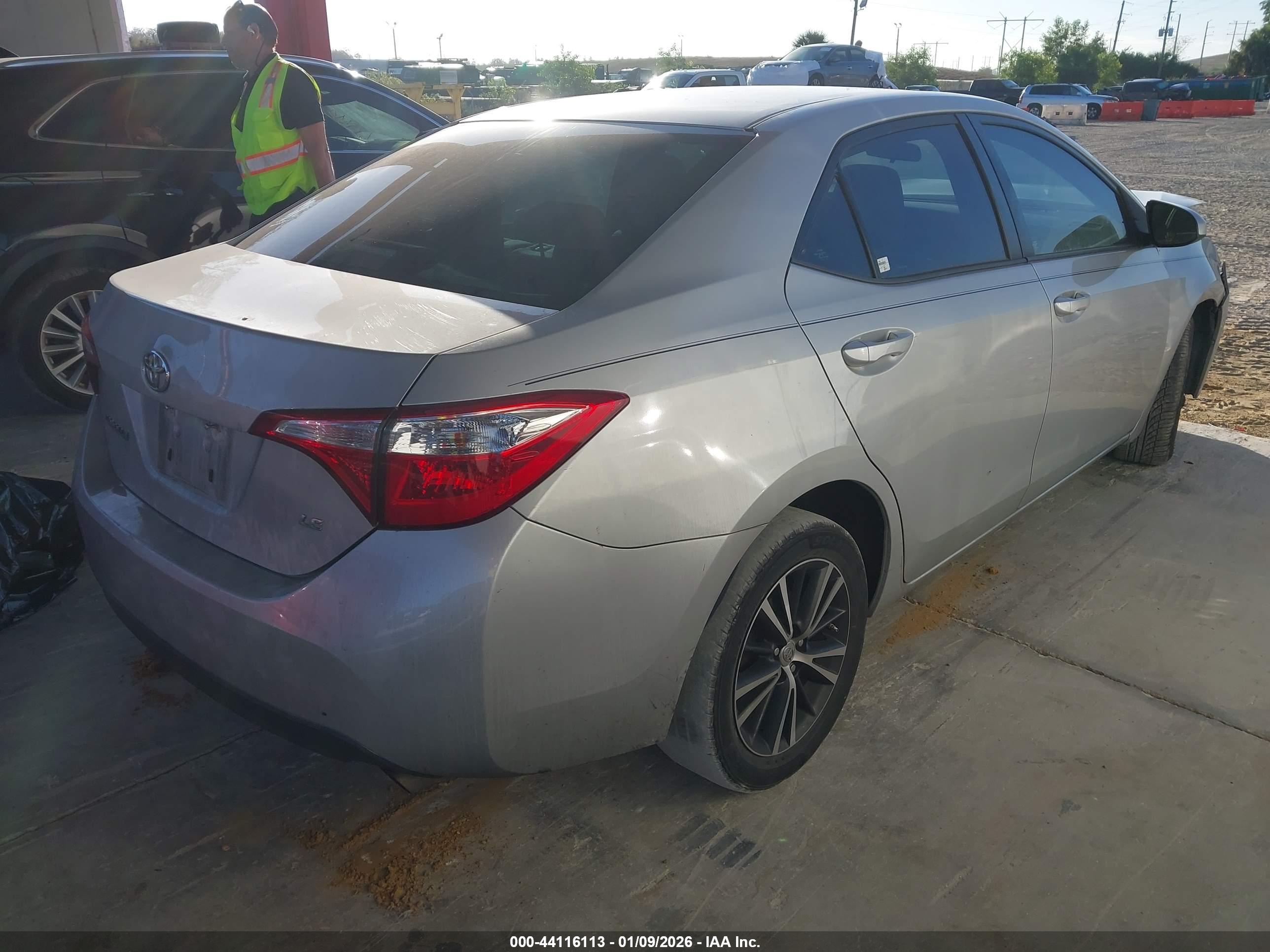 TOYOTA COROLLA image 4