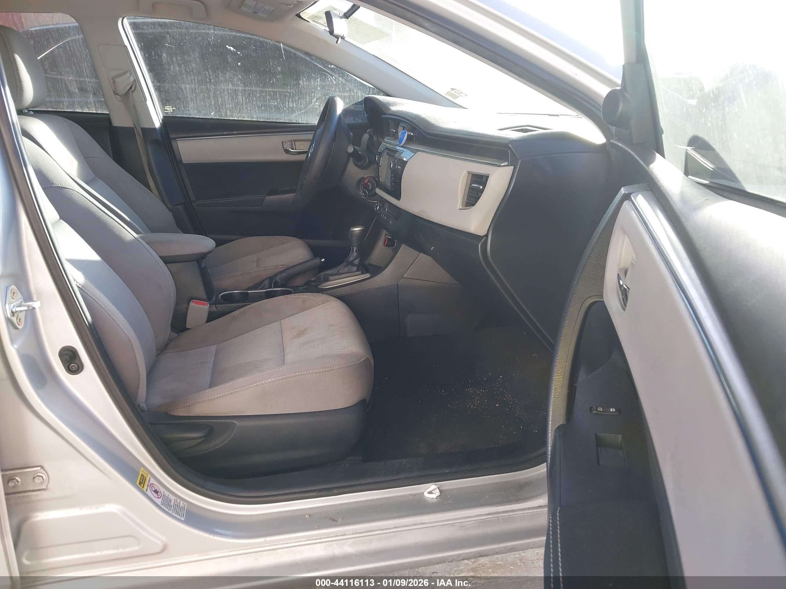 TOYOTA COROLLA image 5