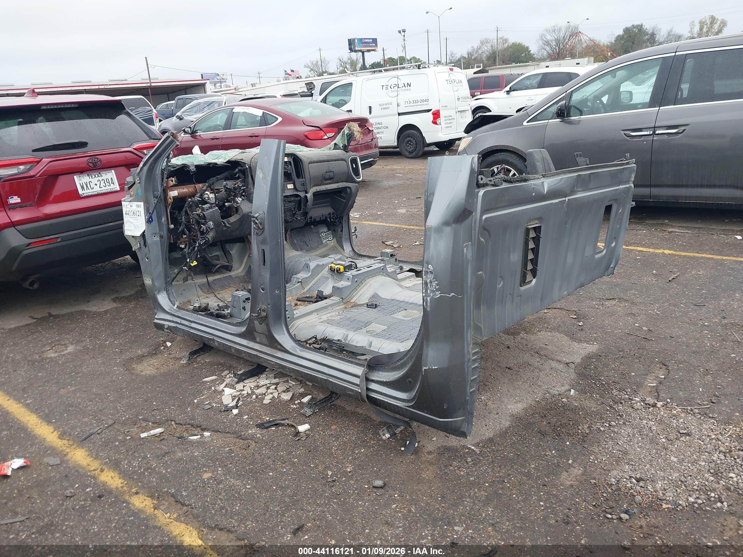 CHEVROLET SILVERADO image 3