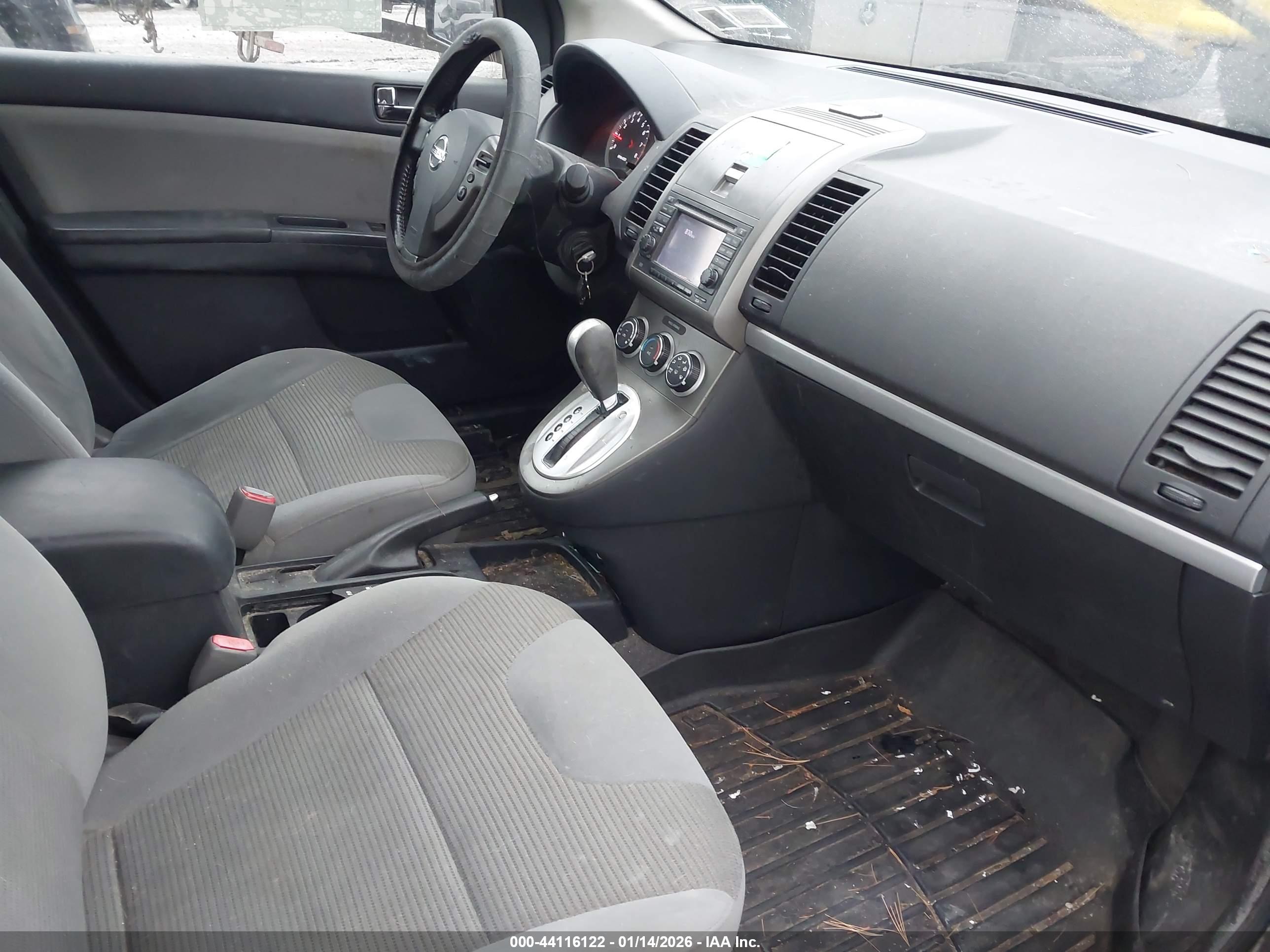 NISSAN SENTRA image 5