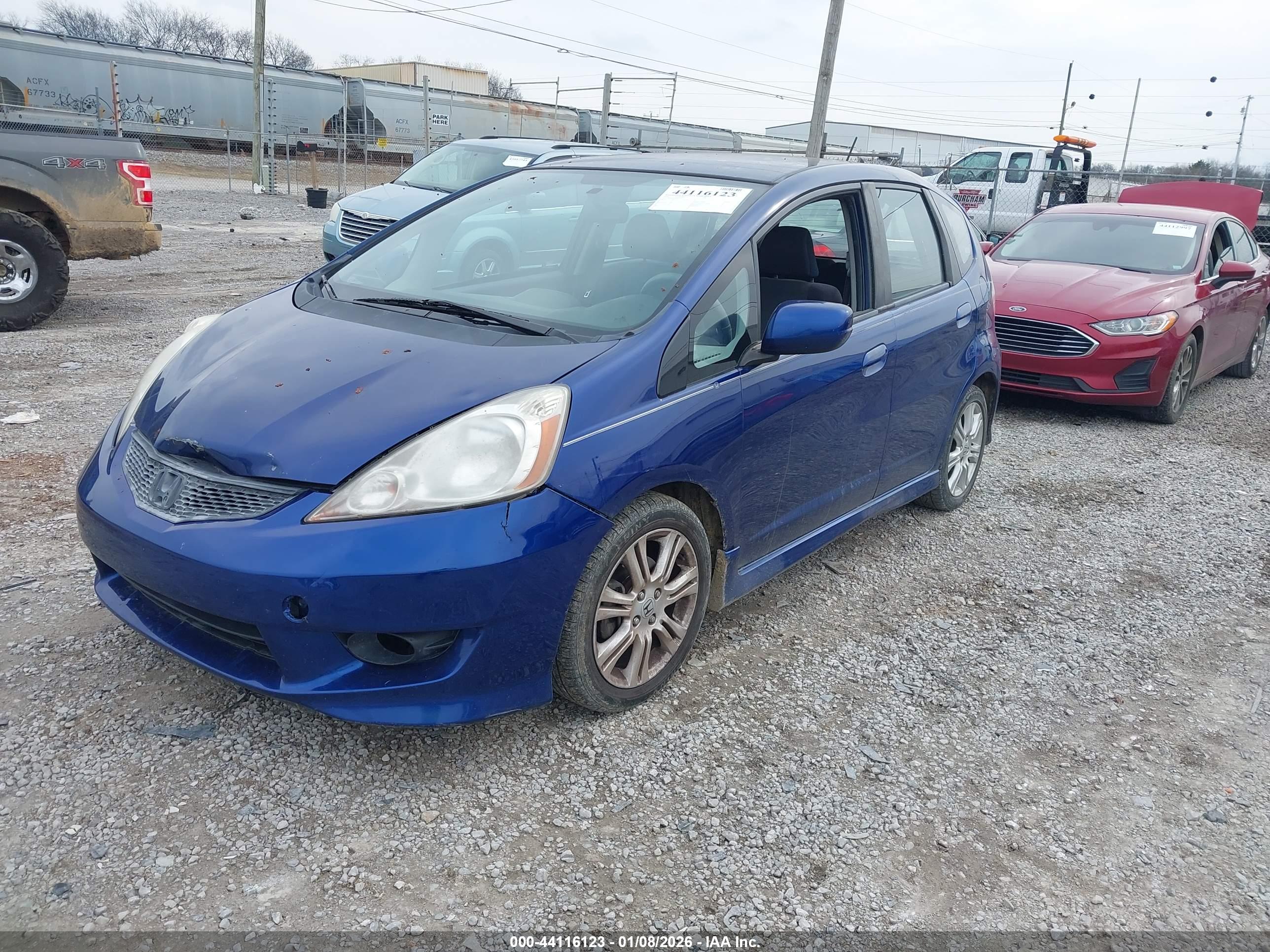 HONDA FIT image 2