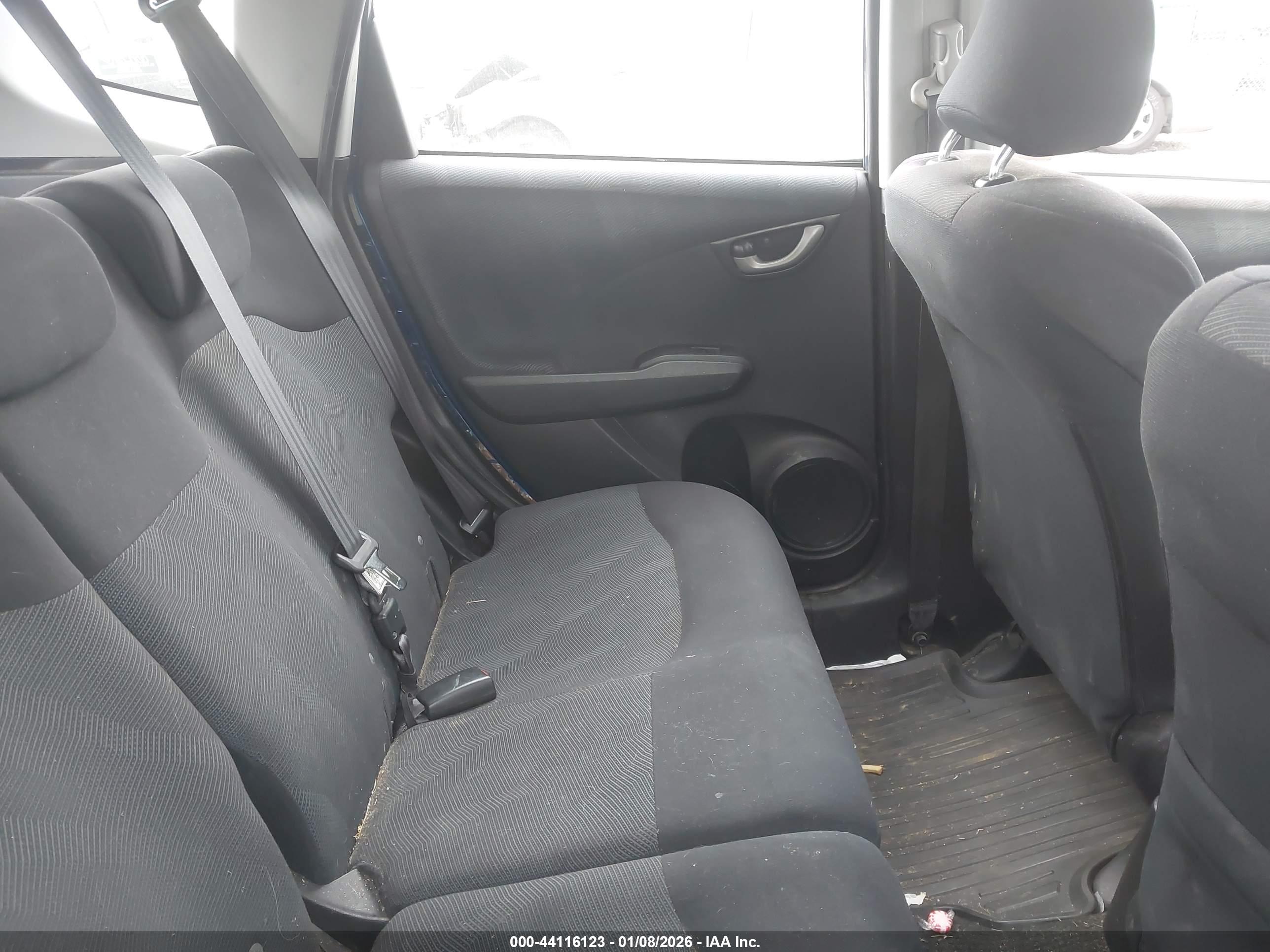 HONDA FIT image 8