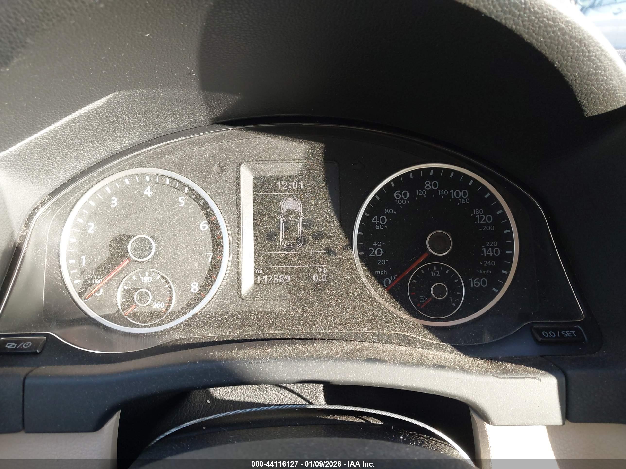 VOLKSWAGEN TIGUAN image 7