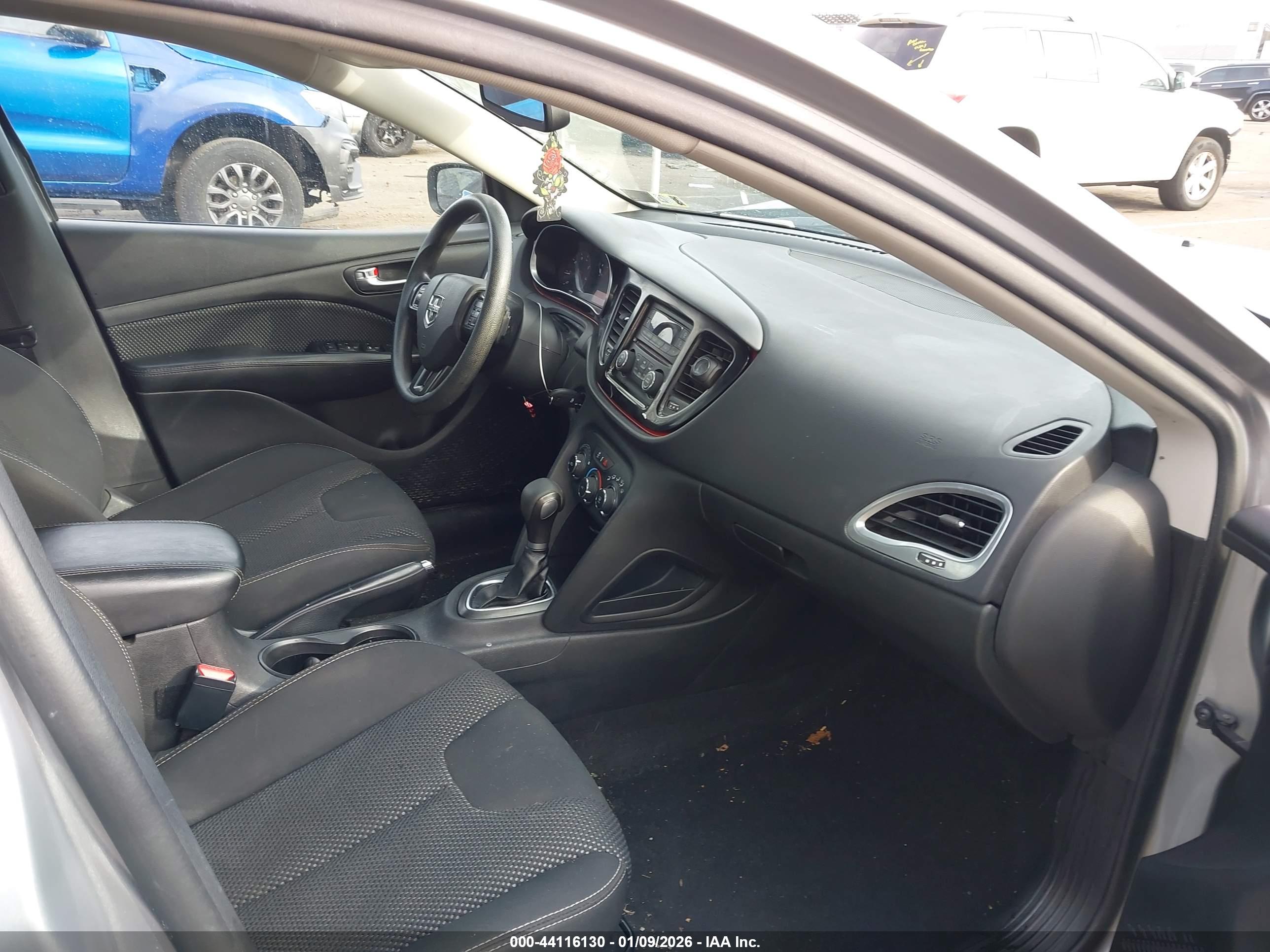 DODGE DART image 5