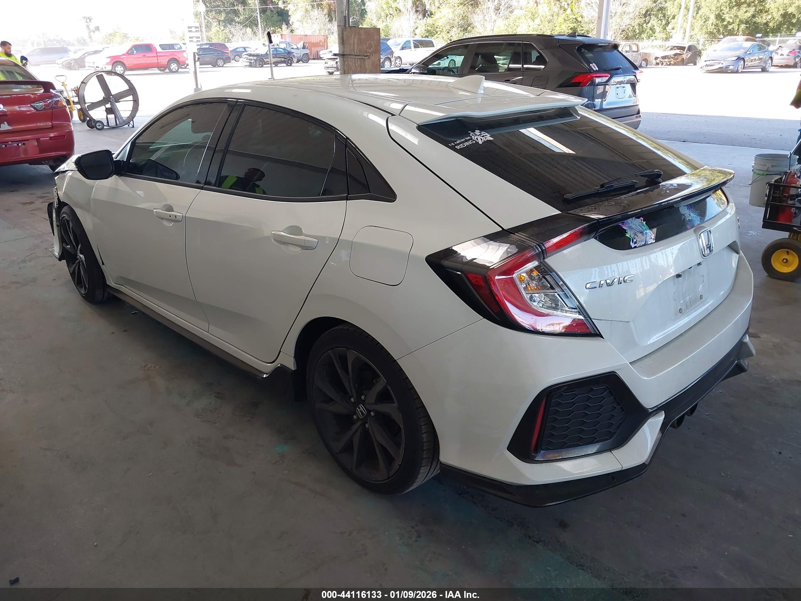 HONDA CIVIC image 3