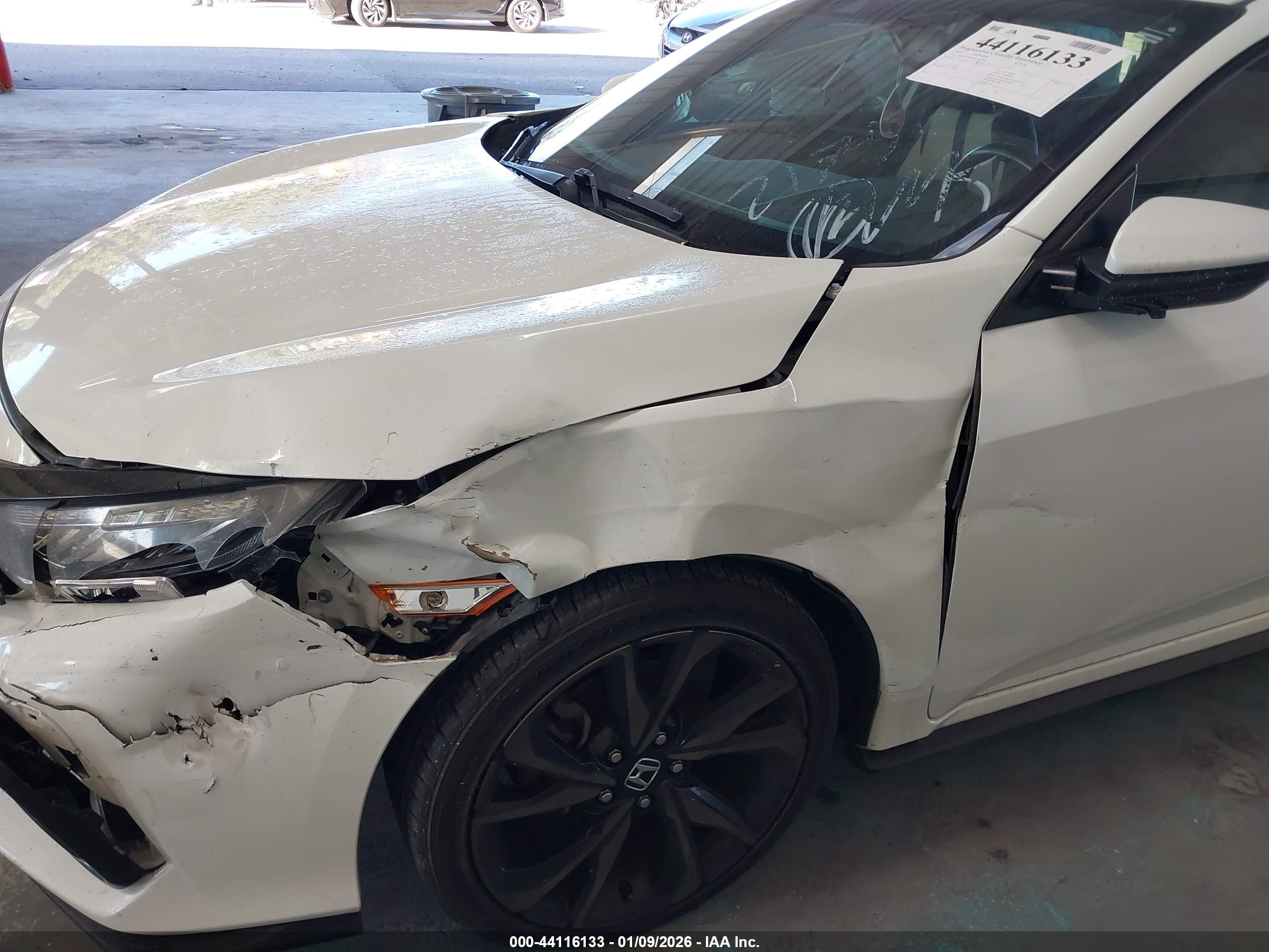 HONDA CIVIC image 6