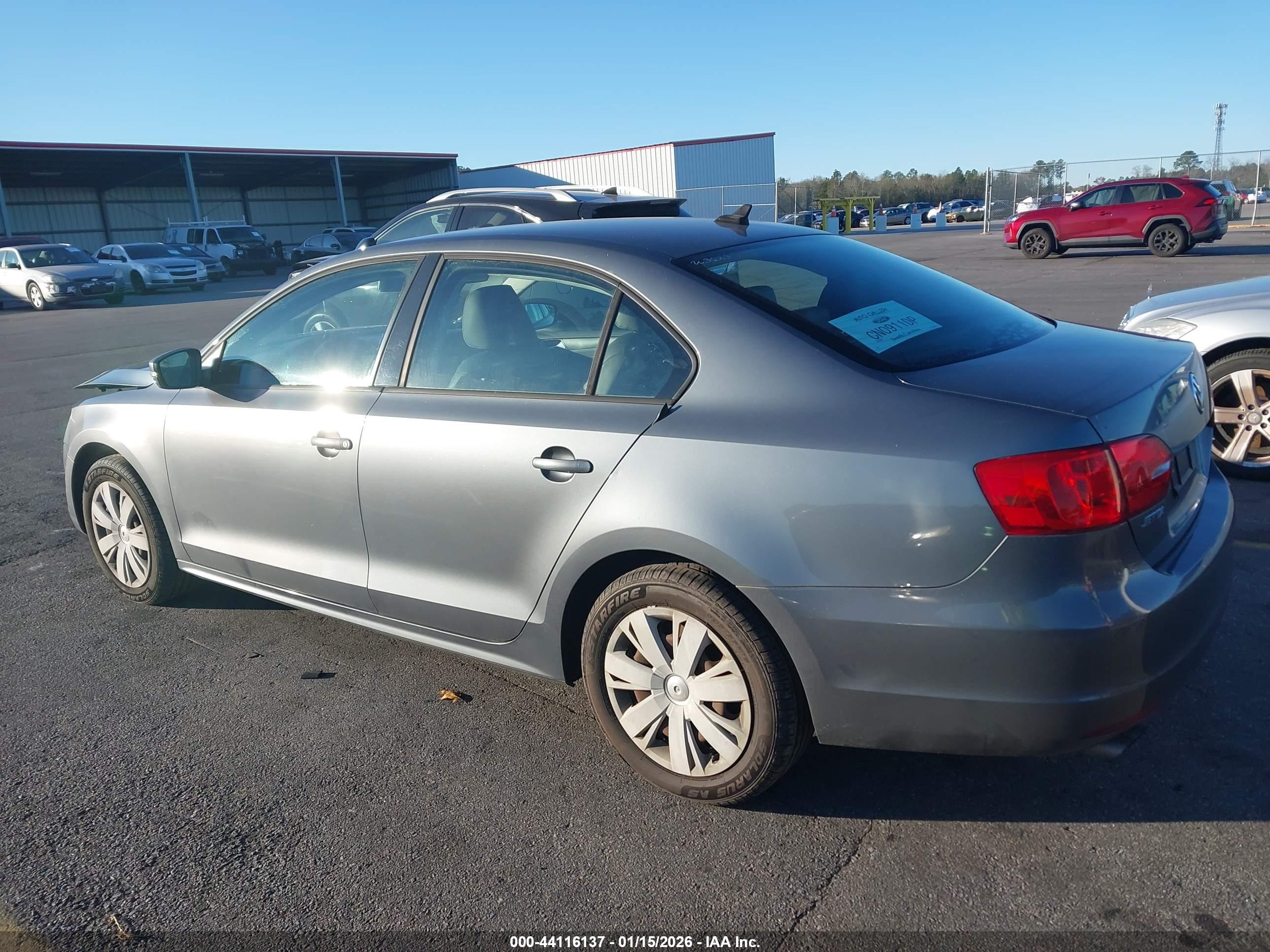 VOLKSWAGEN JETTA image 3