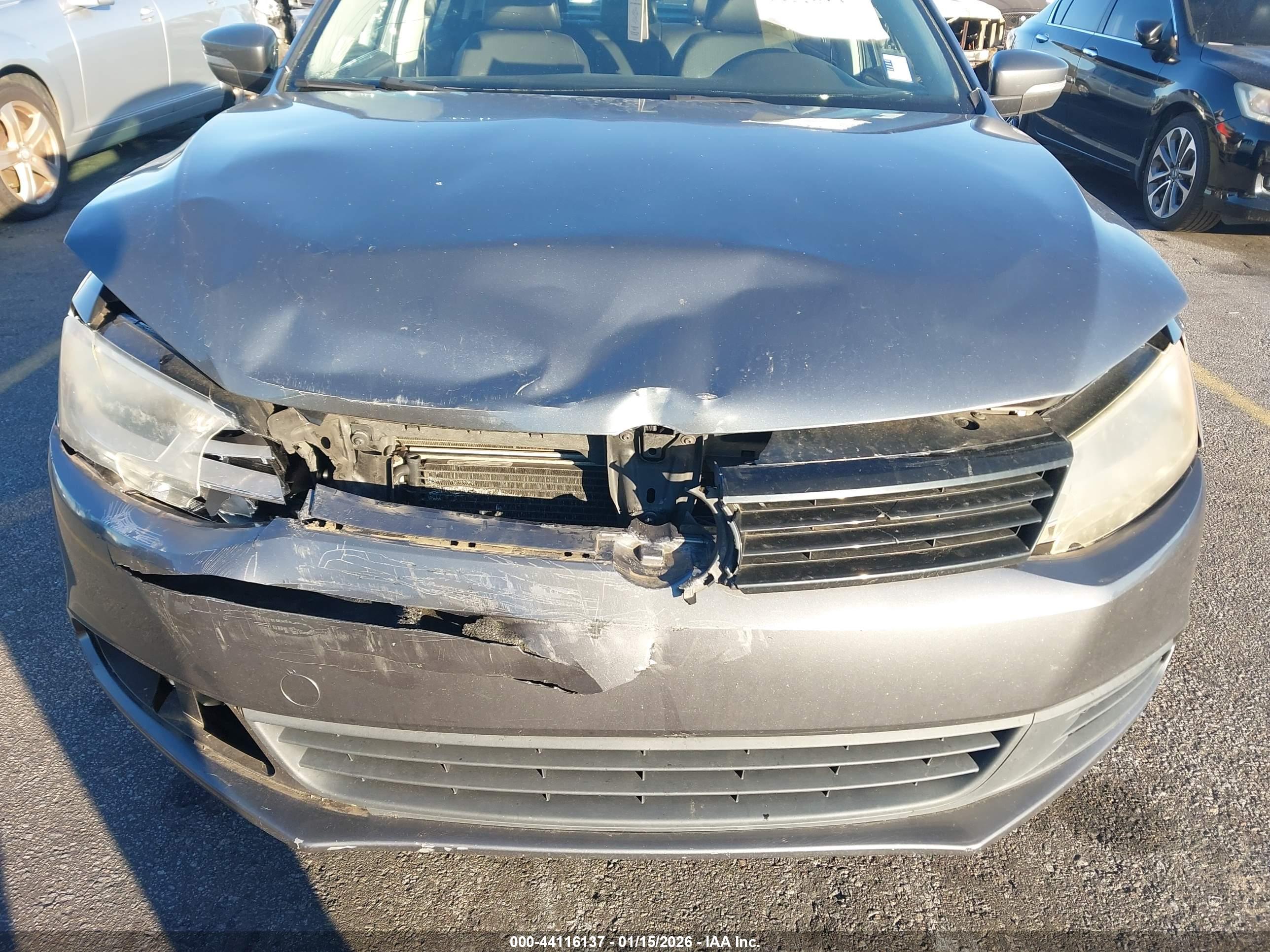 VOLKSWAGEN JETTA image 6
