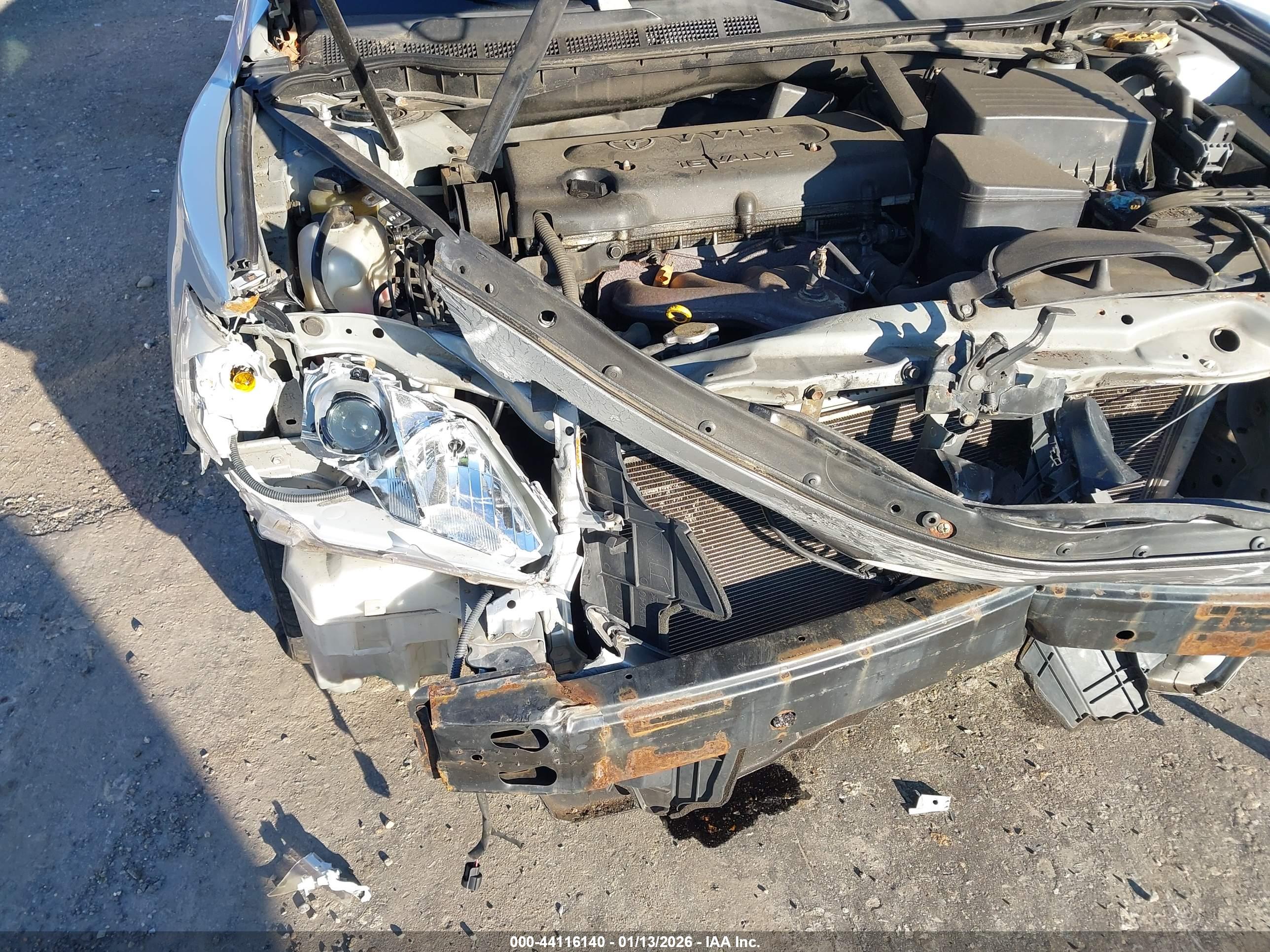 TOYOTA CAMRY image 6