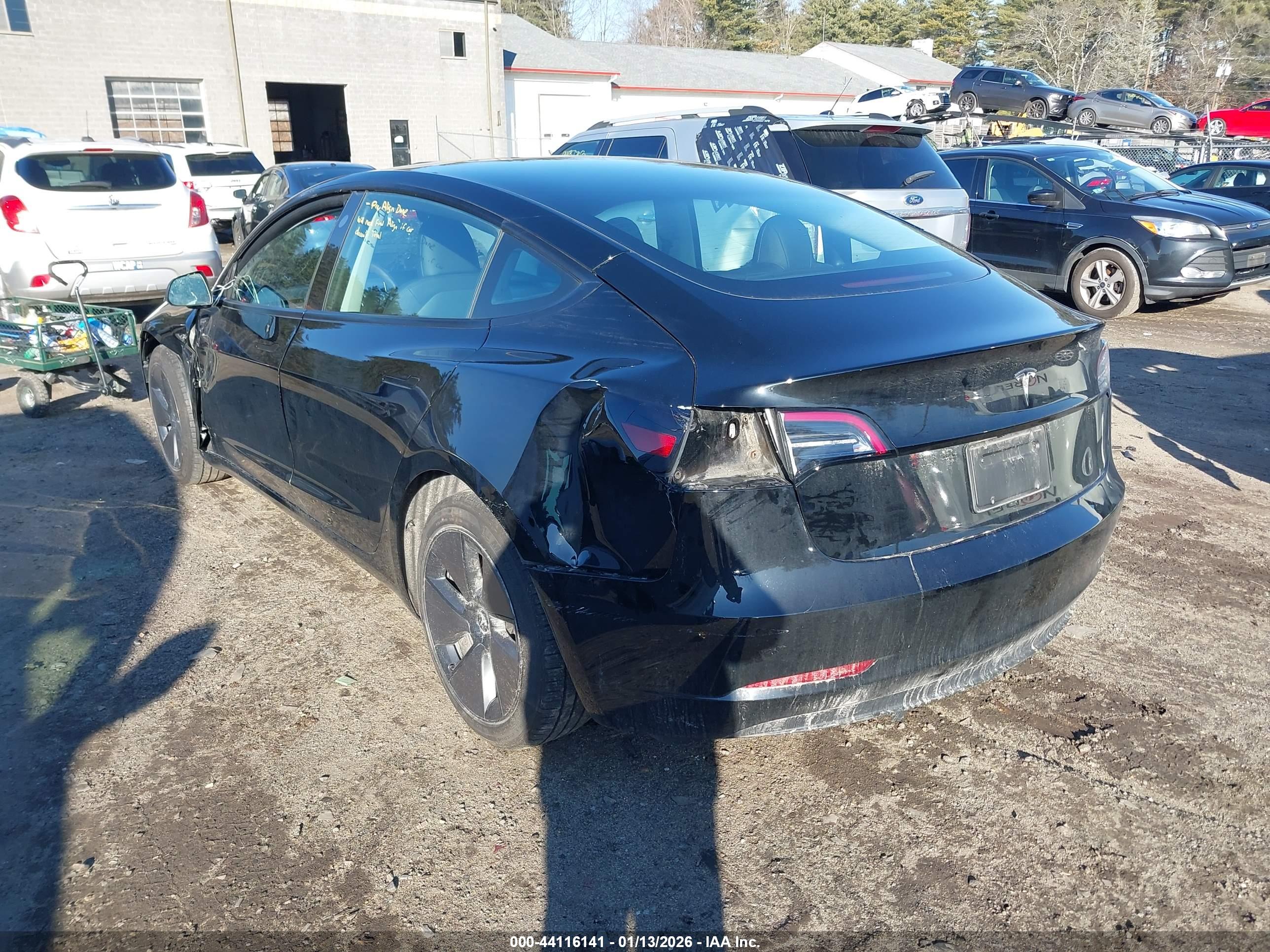 TESLA MODEL image 6