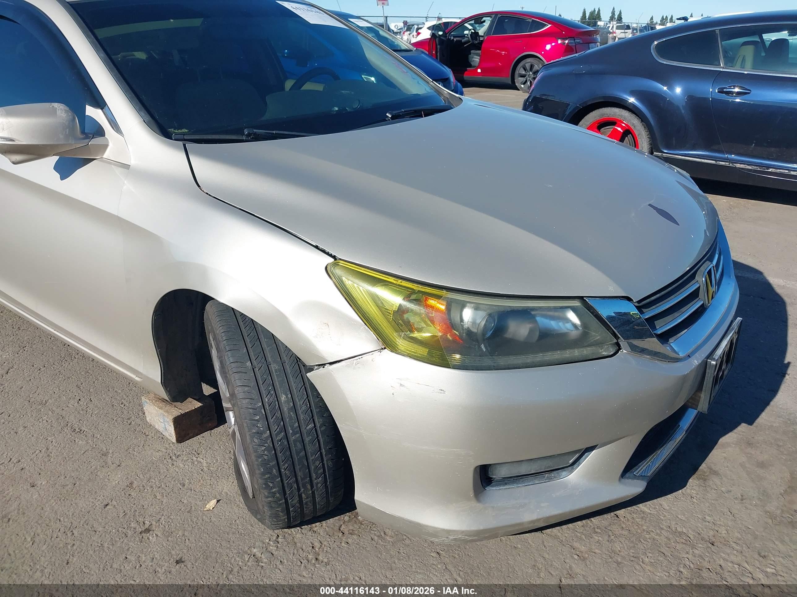 HONDA ACCORD image 6