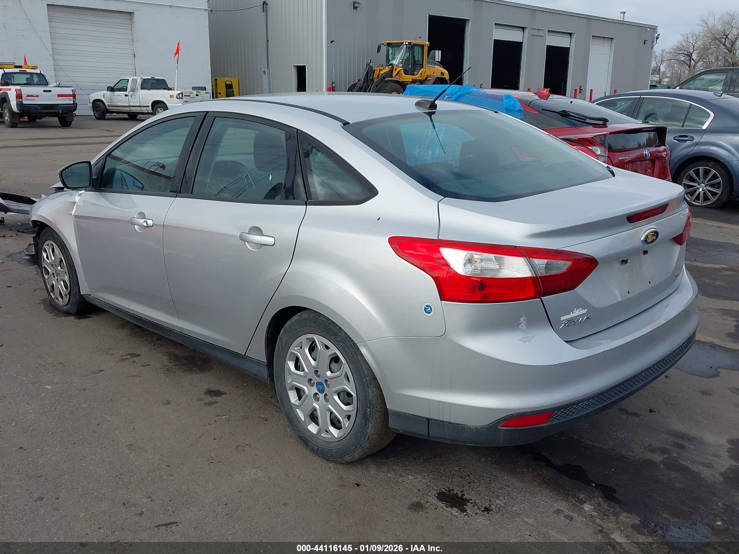 FORD FOCUS image 3