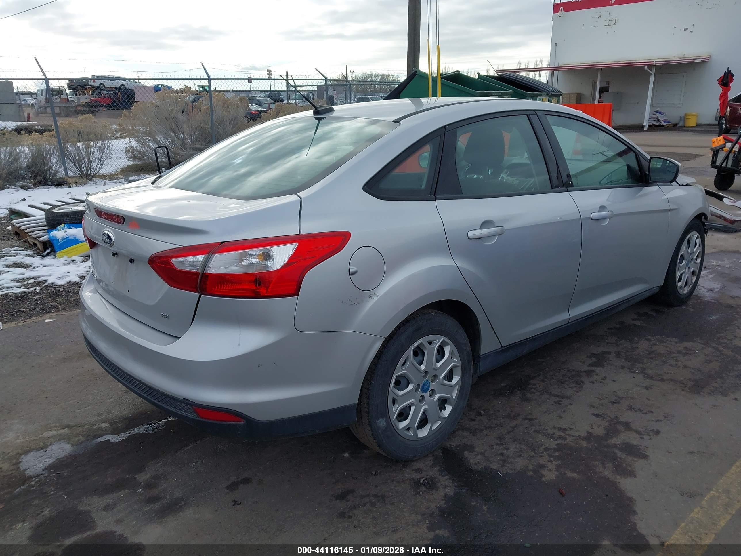 FORD FOCUS image 4