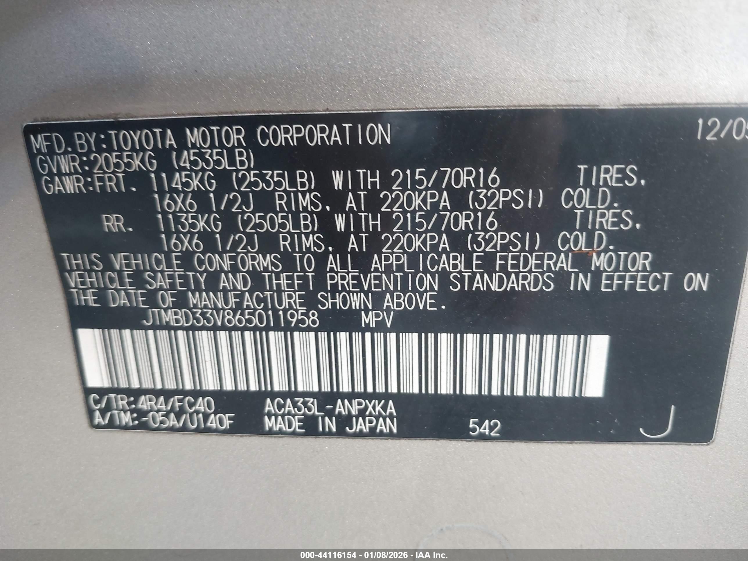 TOYOTA RAV4 image 9