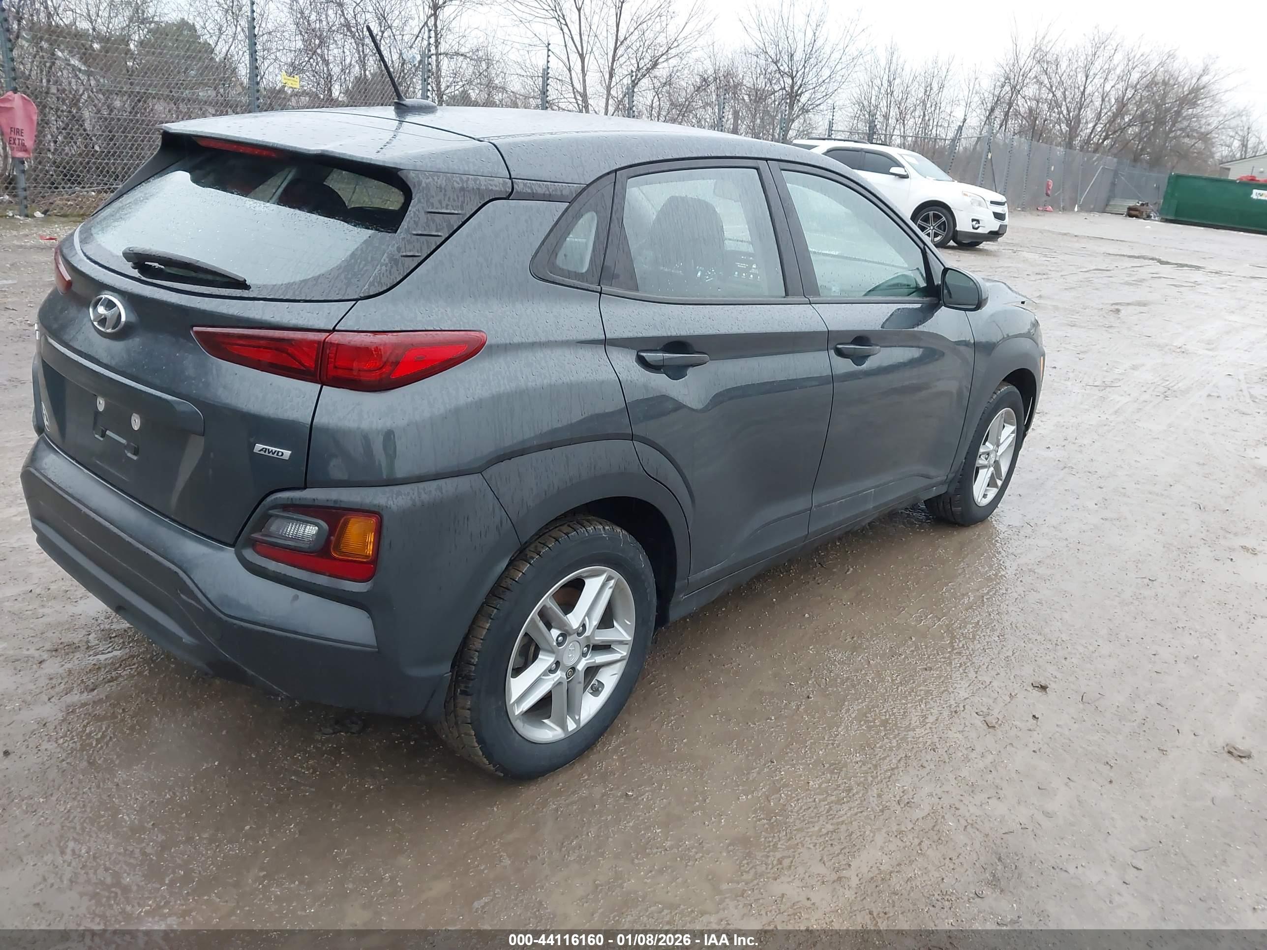 HYUNDAI KONA image 4