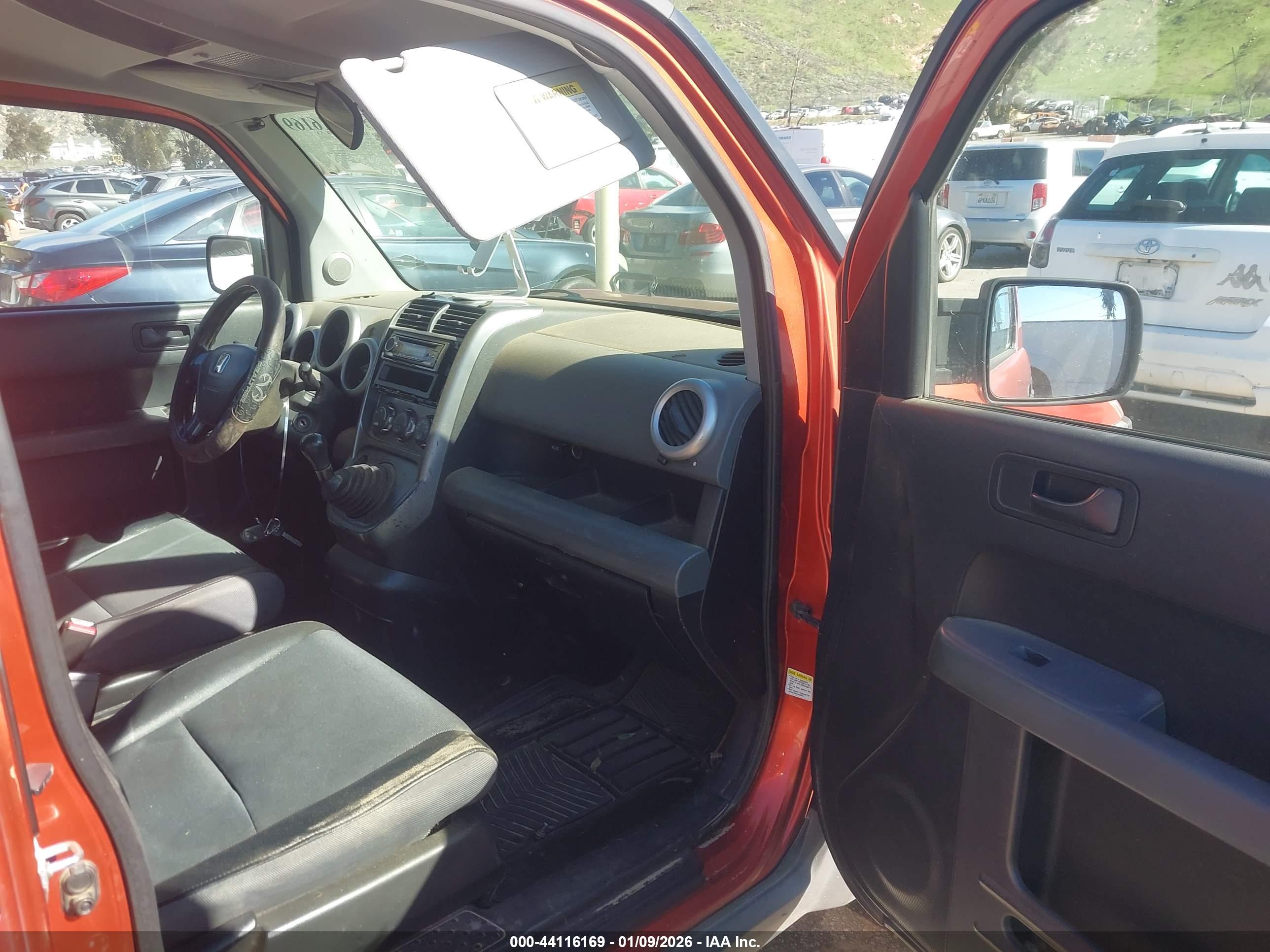 HONDA ELEMENT image 5