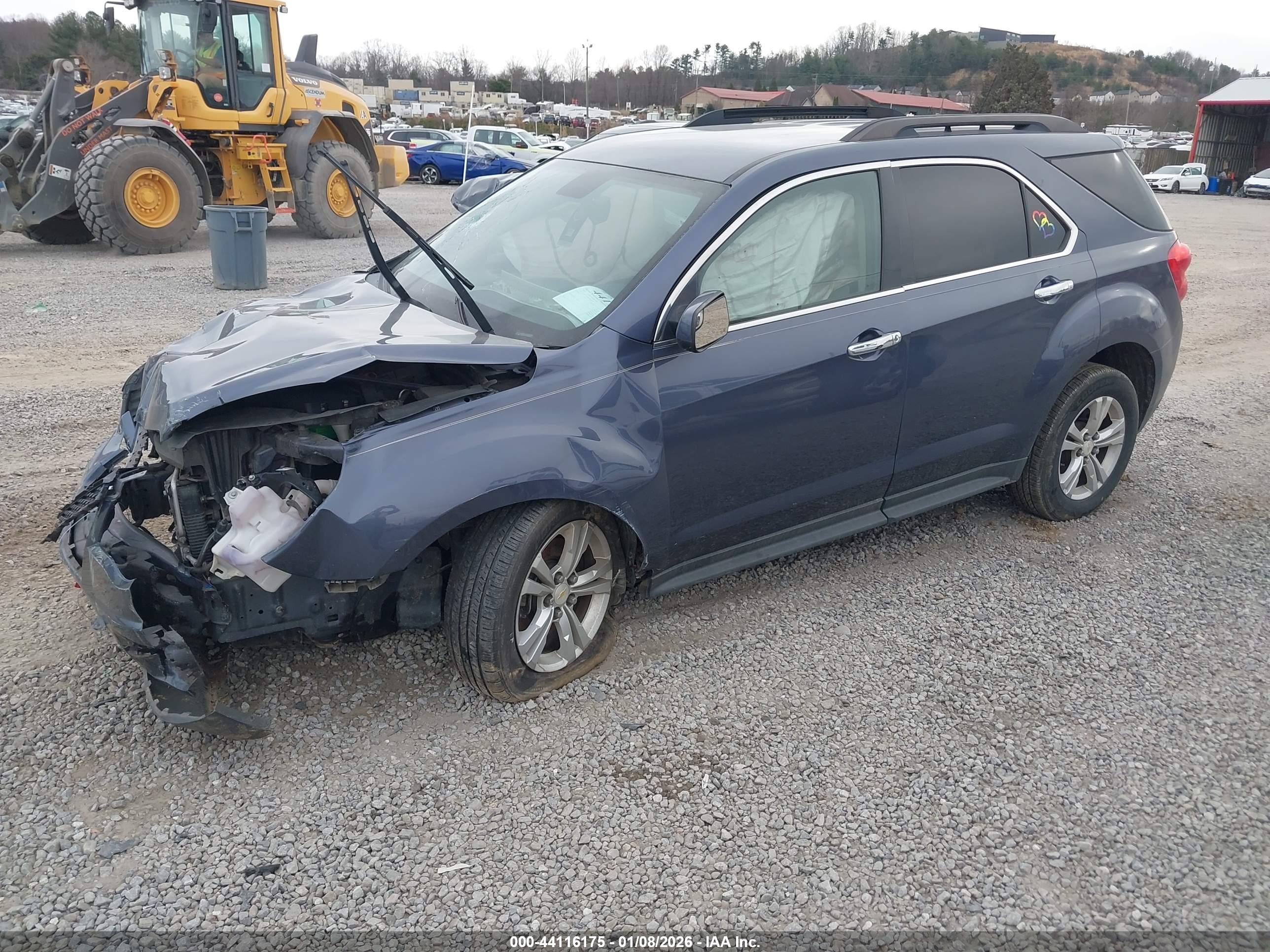 CHEVROLET EQUINOX image 2
