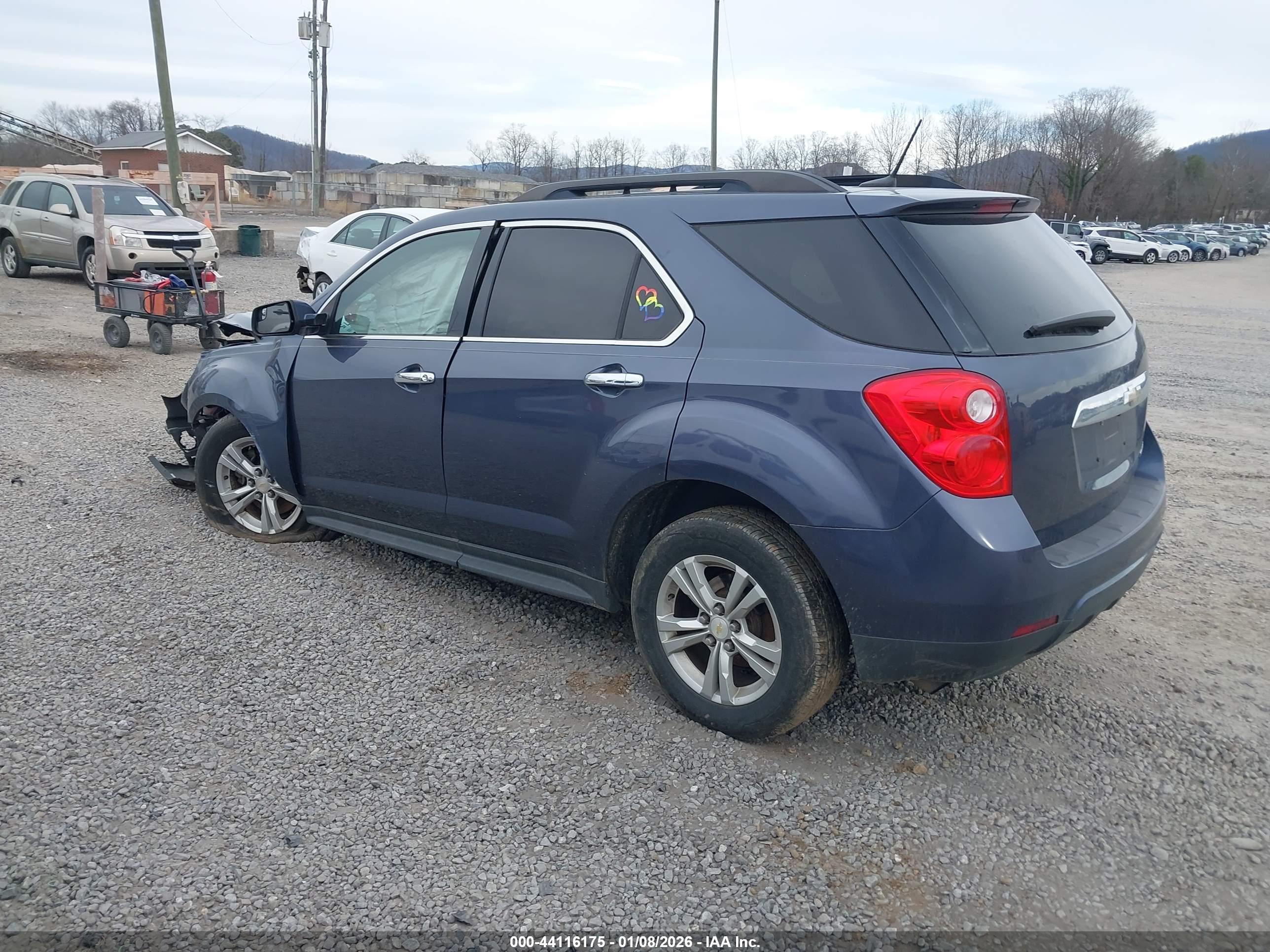 CHEVROLET EQUINOX image 3