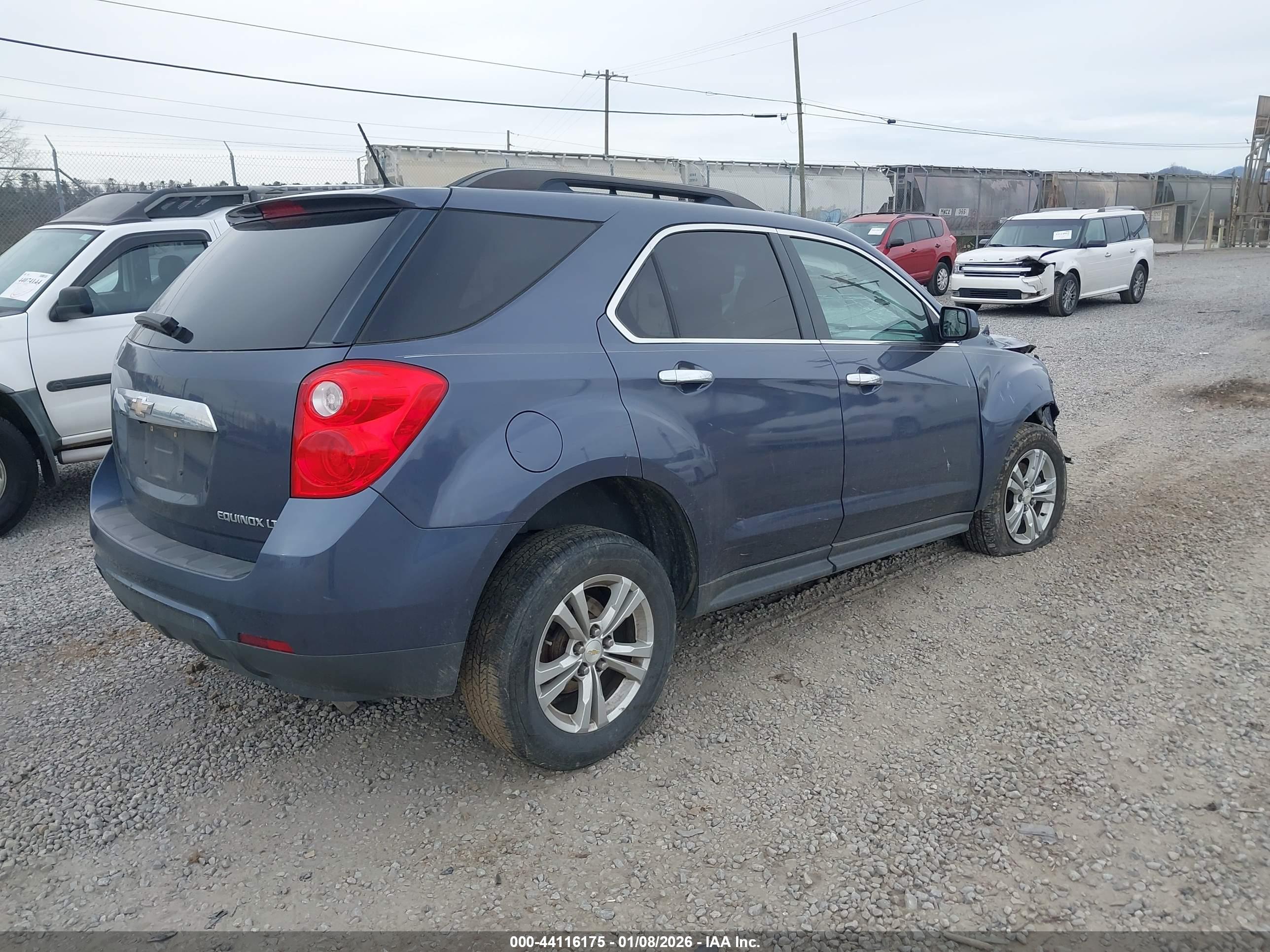 CHEVROLET EQUINOX image 4