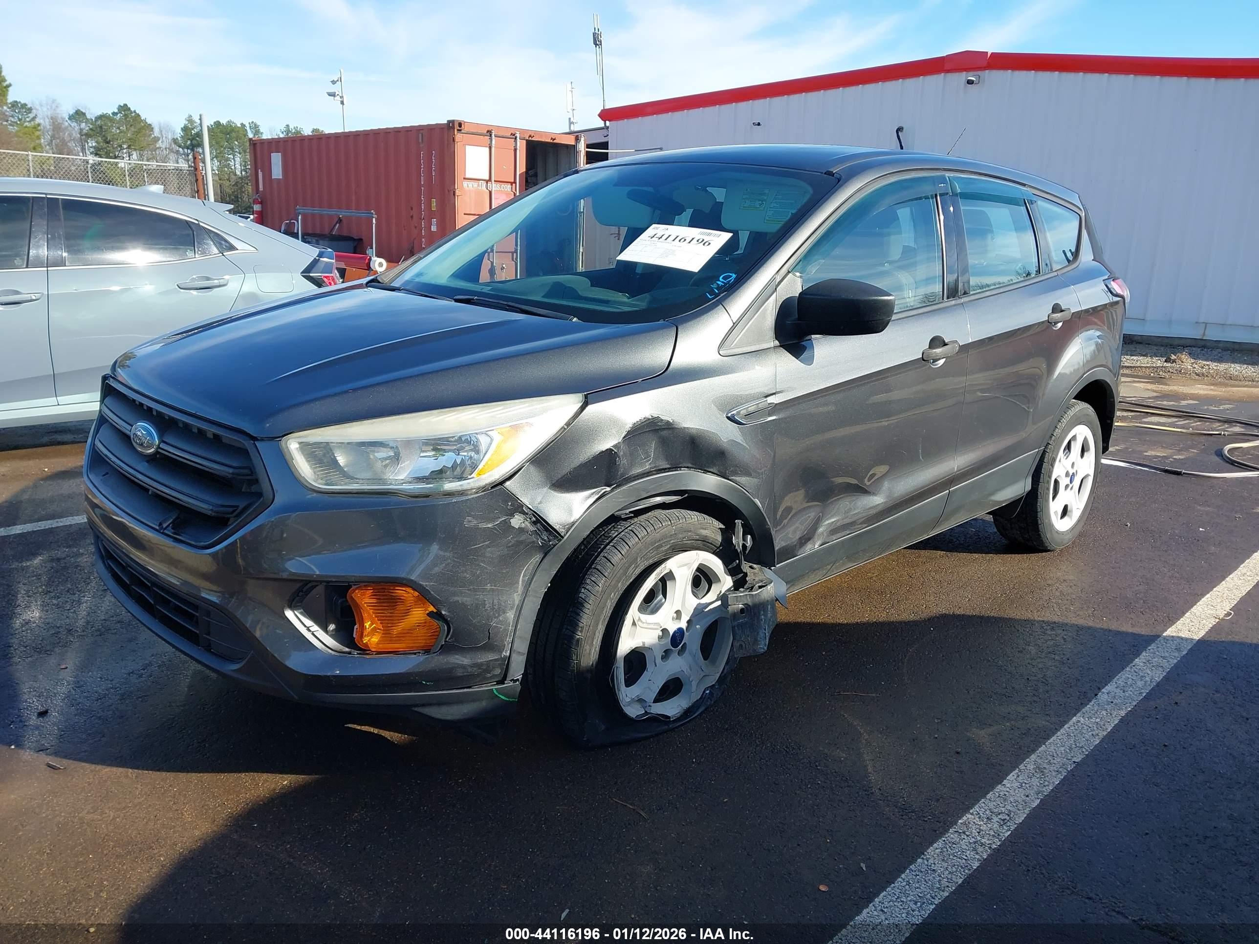 FORD ESCAPE image 2