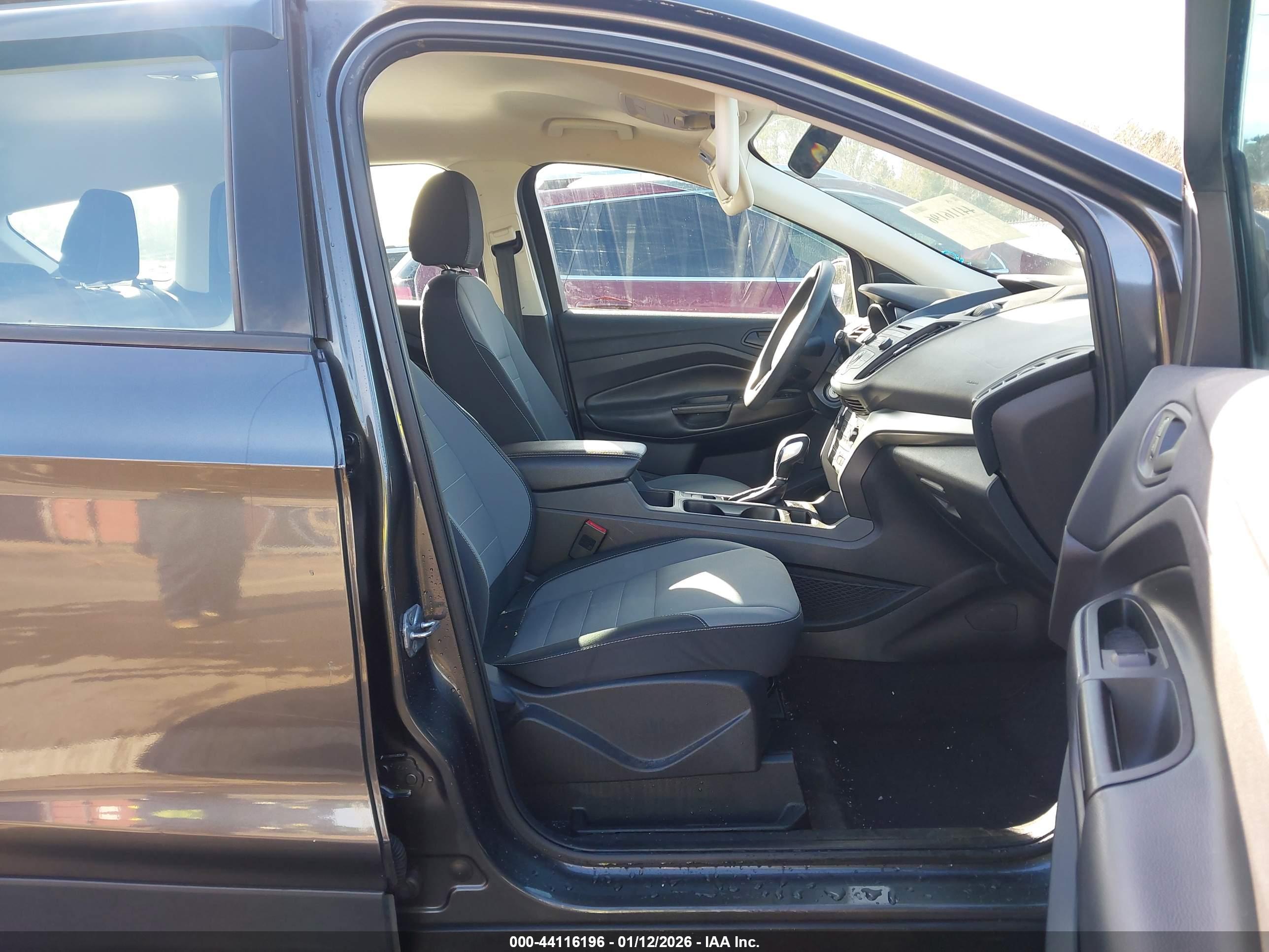 FORD ESCAPE image 5