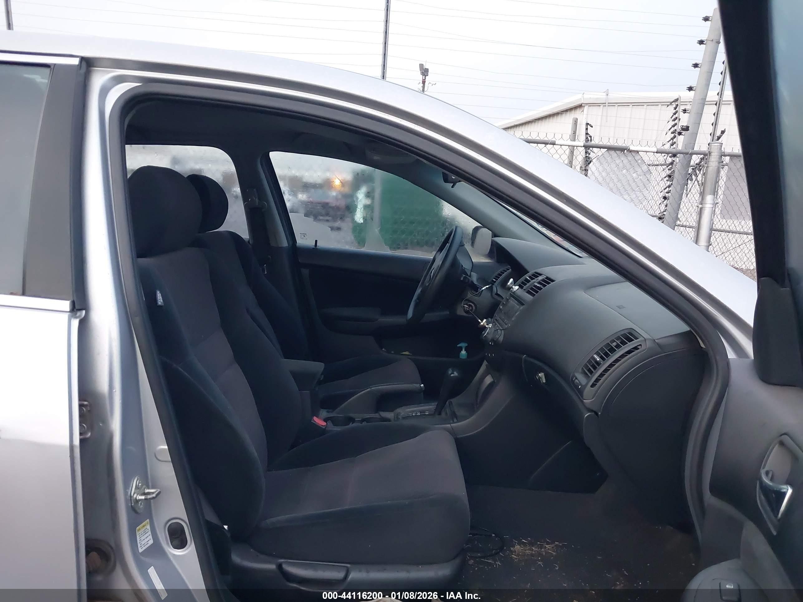 HONDA ACCORD image 5