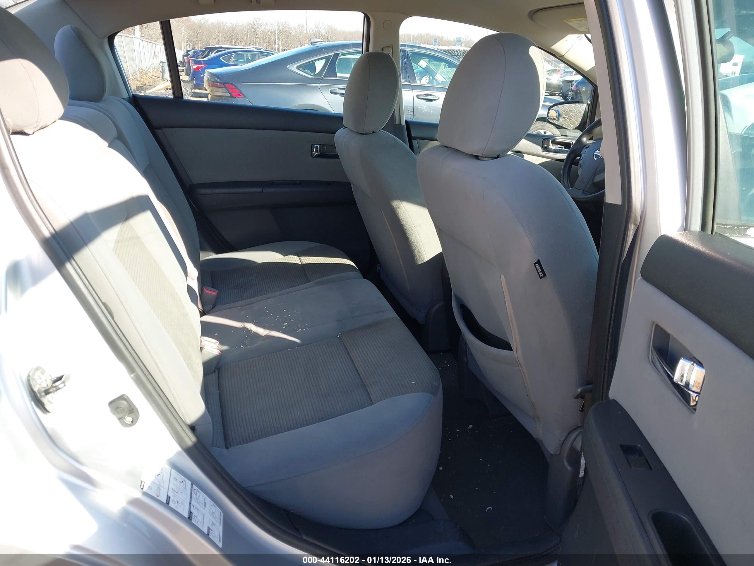 NISSAN SENTRA image 8