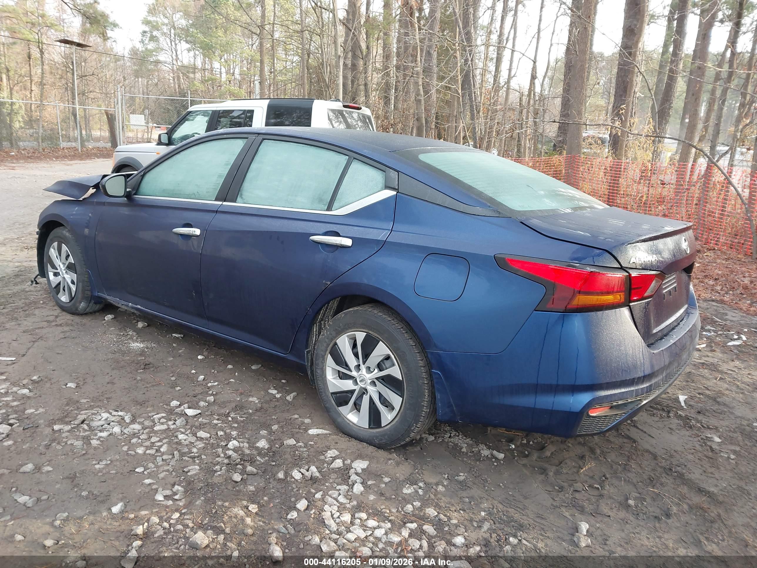 NISSAN ALTIMA image 3