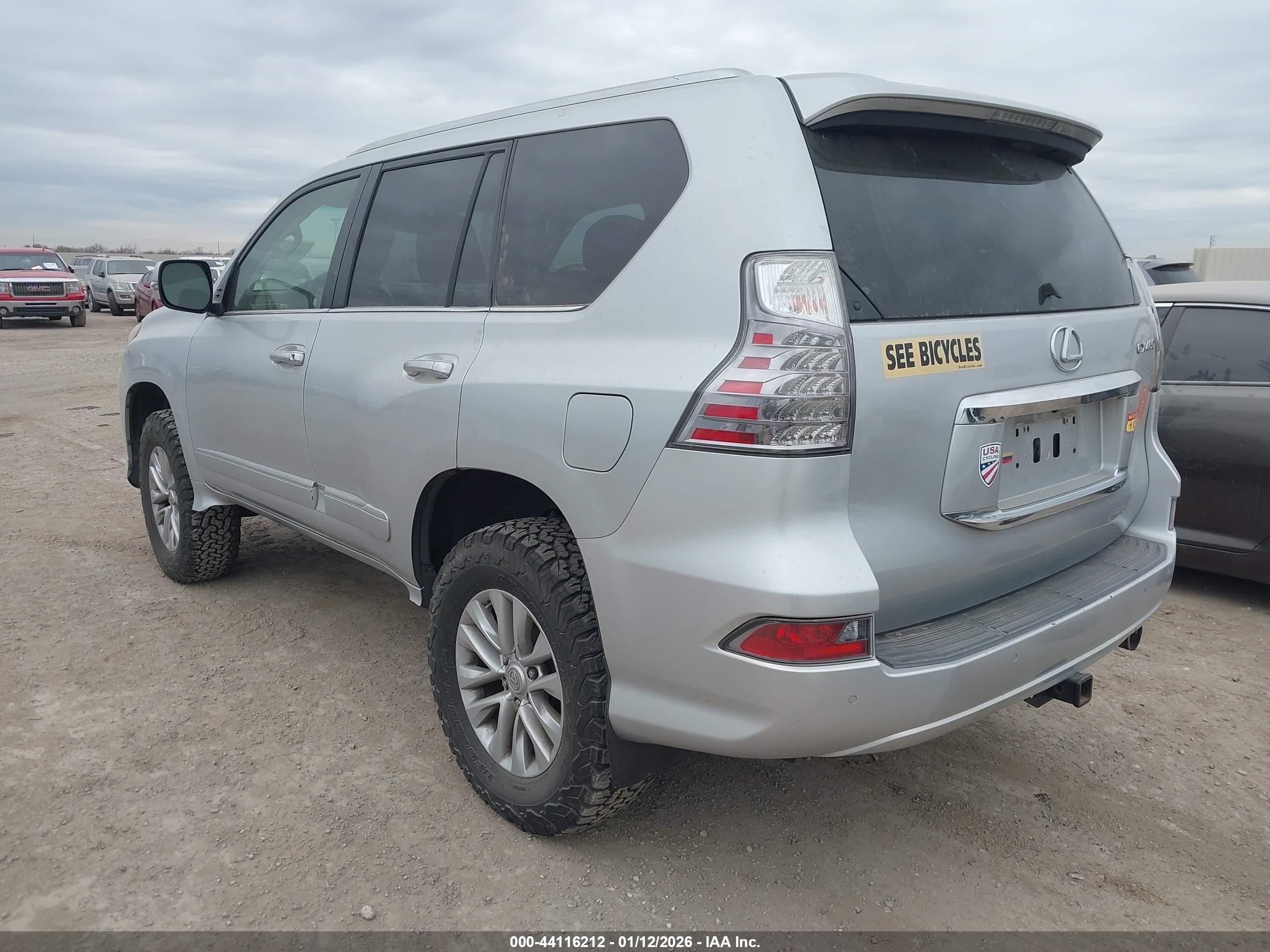 LEXUS GX image 3