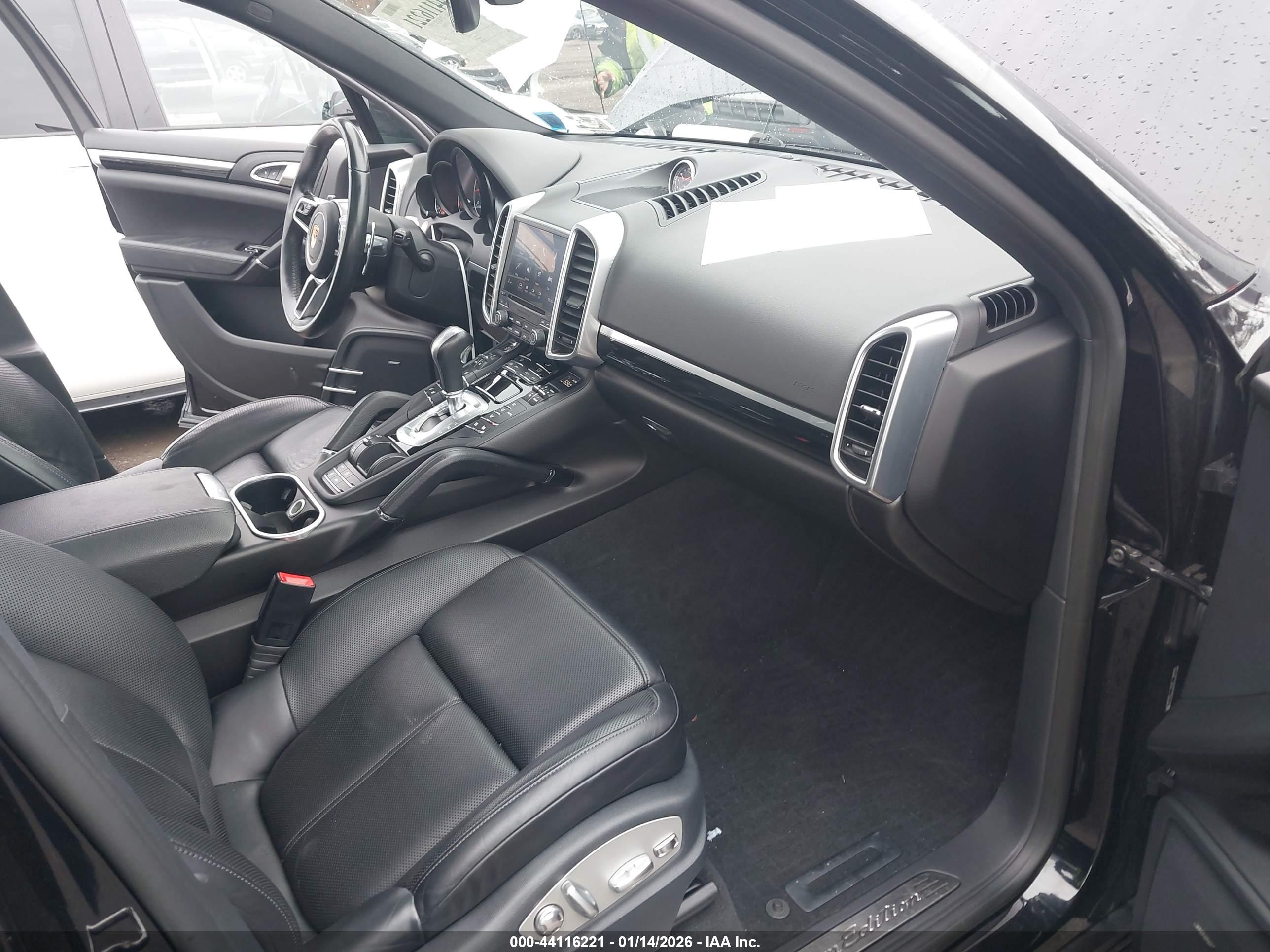PORSCHE CAYENNE image 5