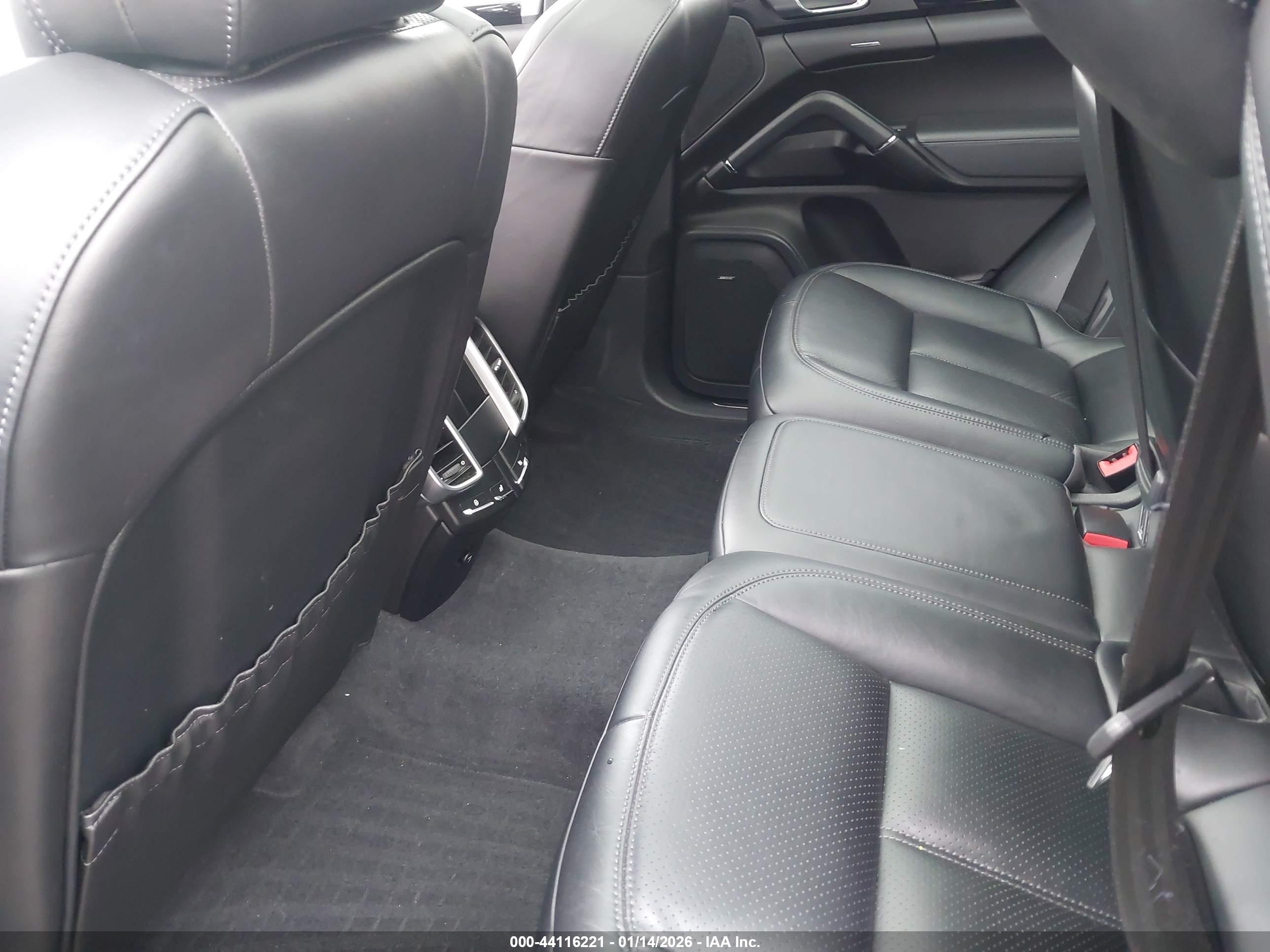 PORSCHE CAYENNE image 8