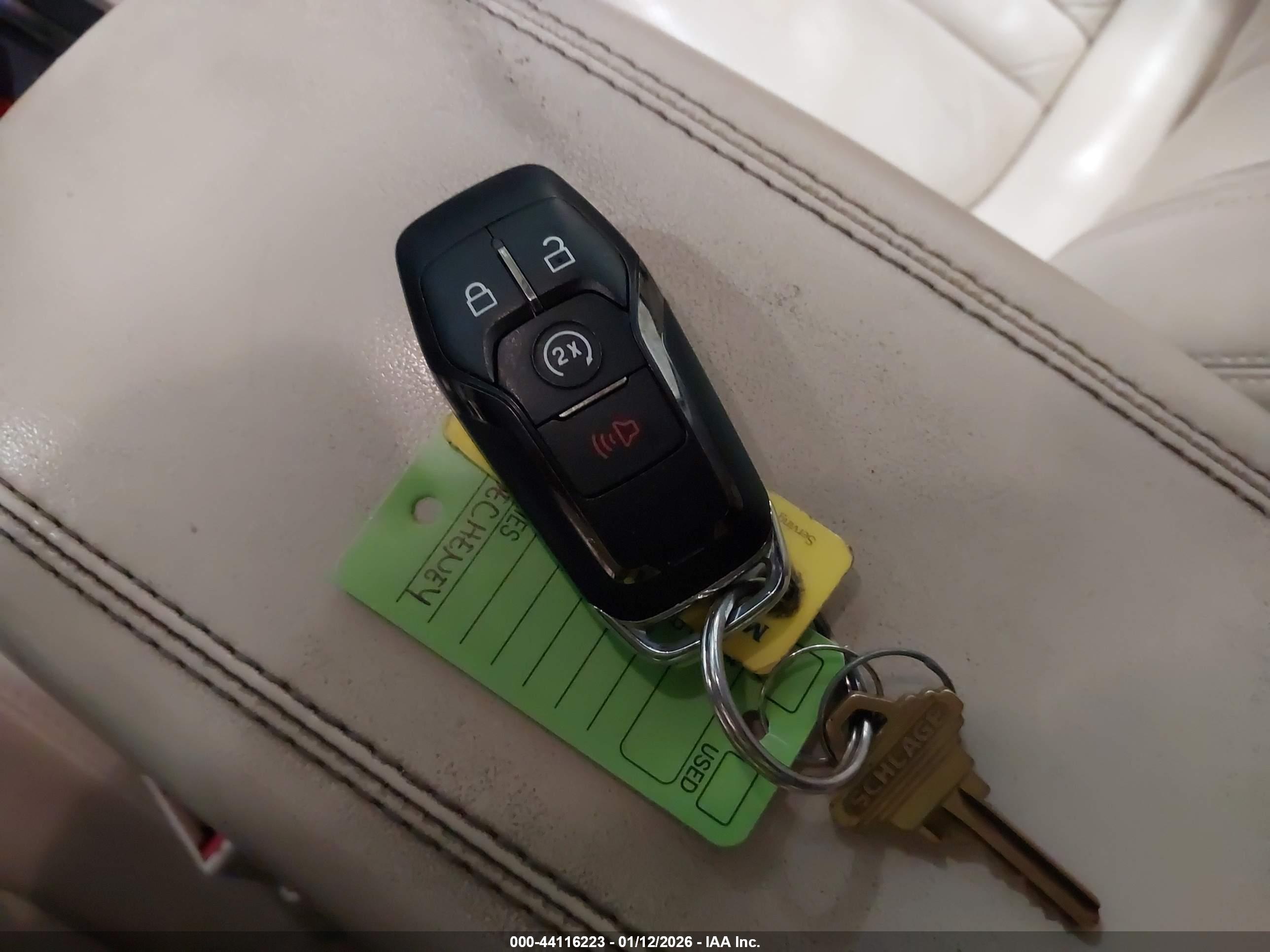 LINCOLN MKC image 11