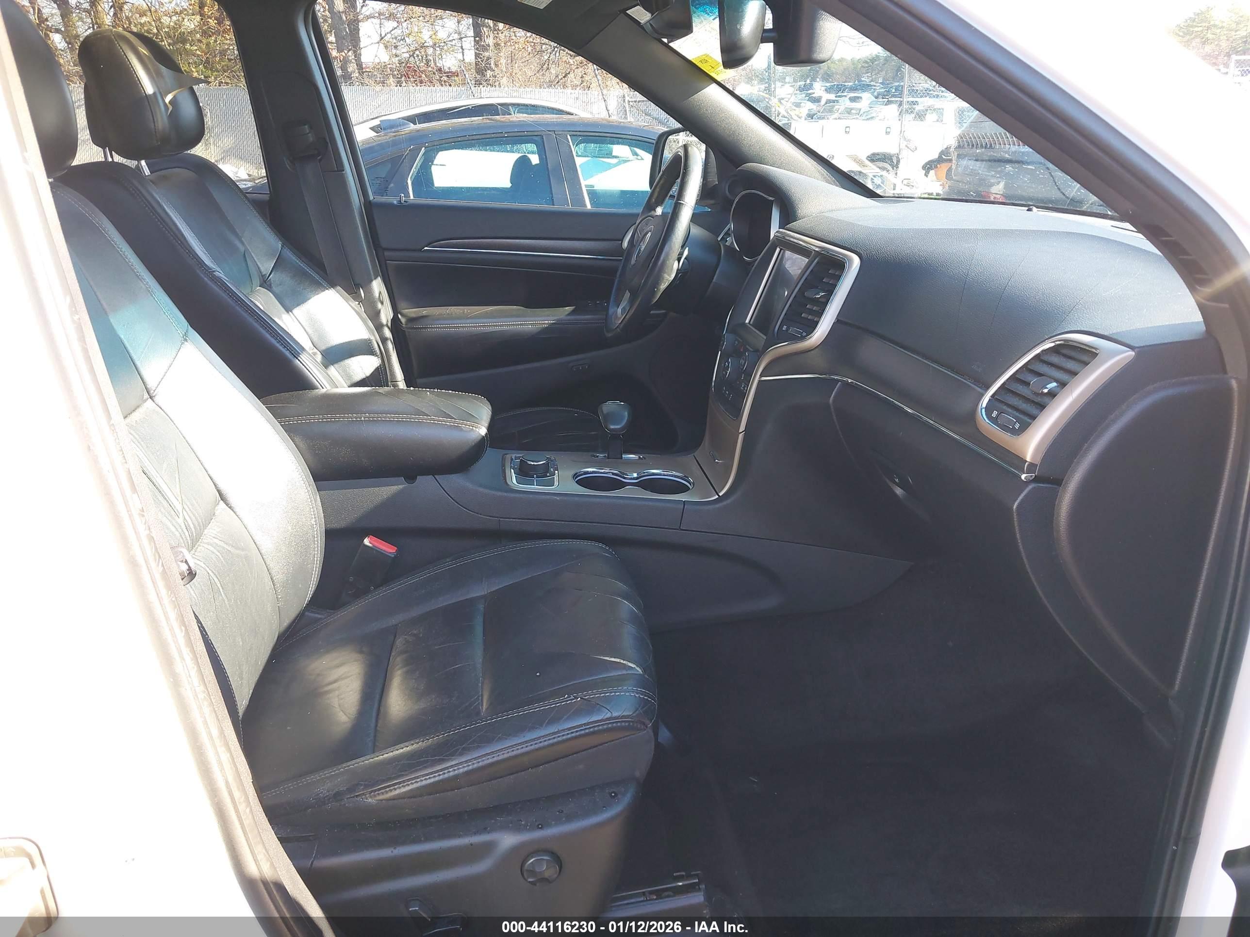 JEEP GRAND image 5