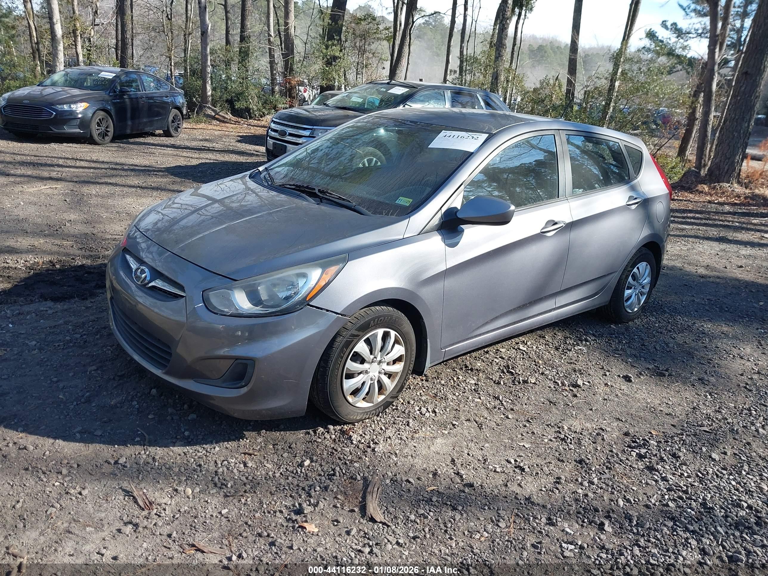 HYUNDAI ACCENT image 2
