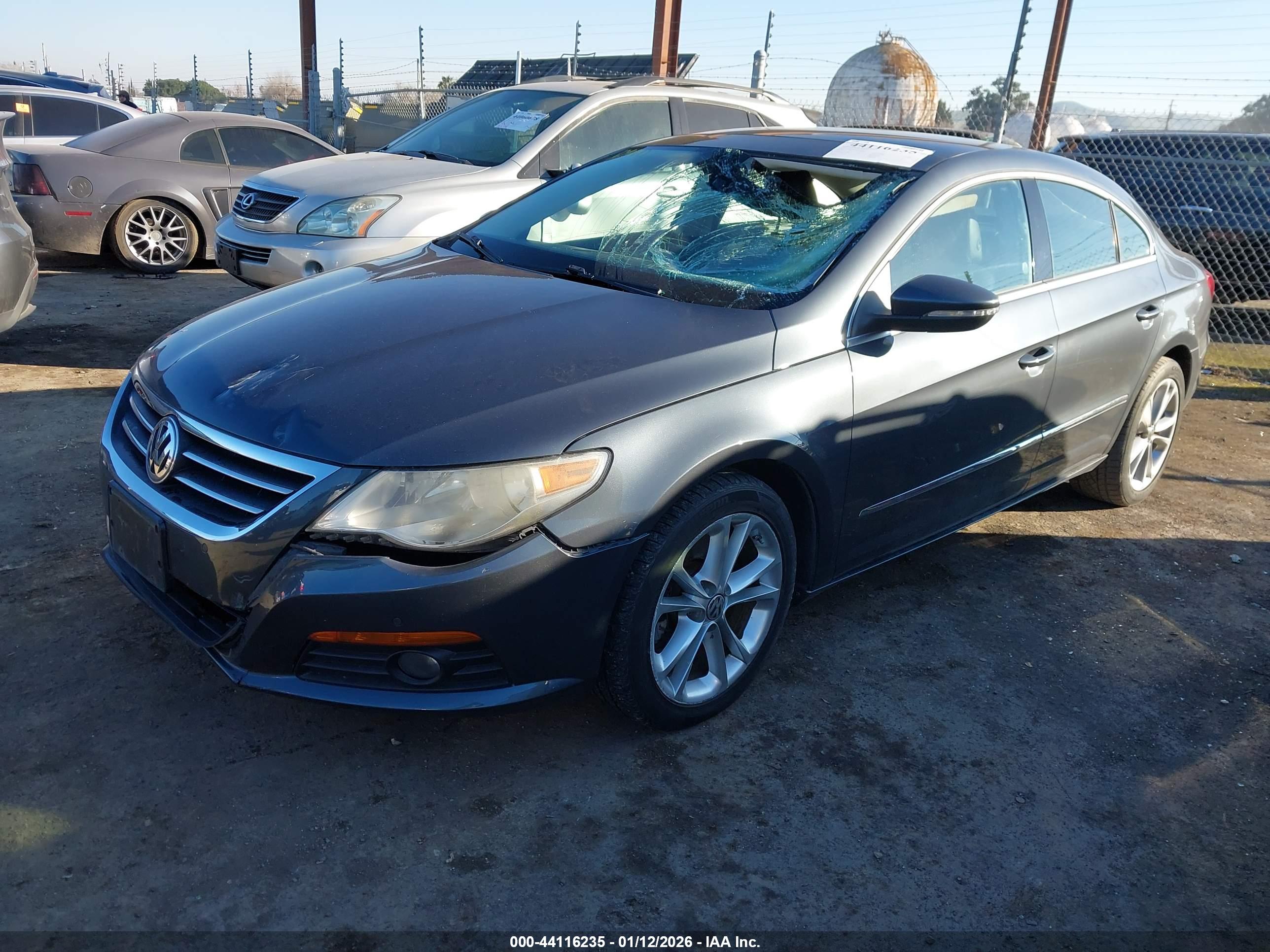 VOLKSWAGEN CC image 2