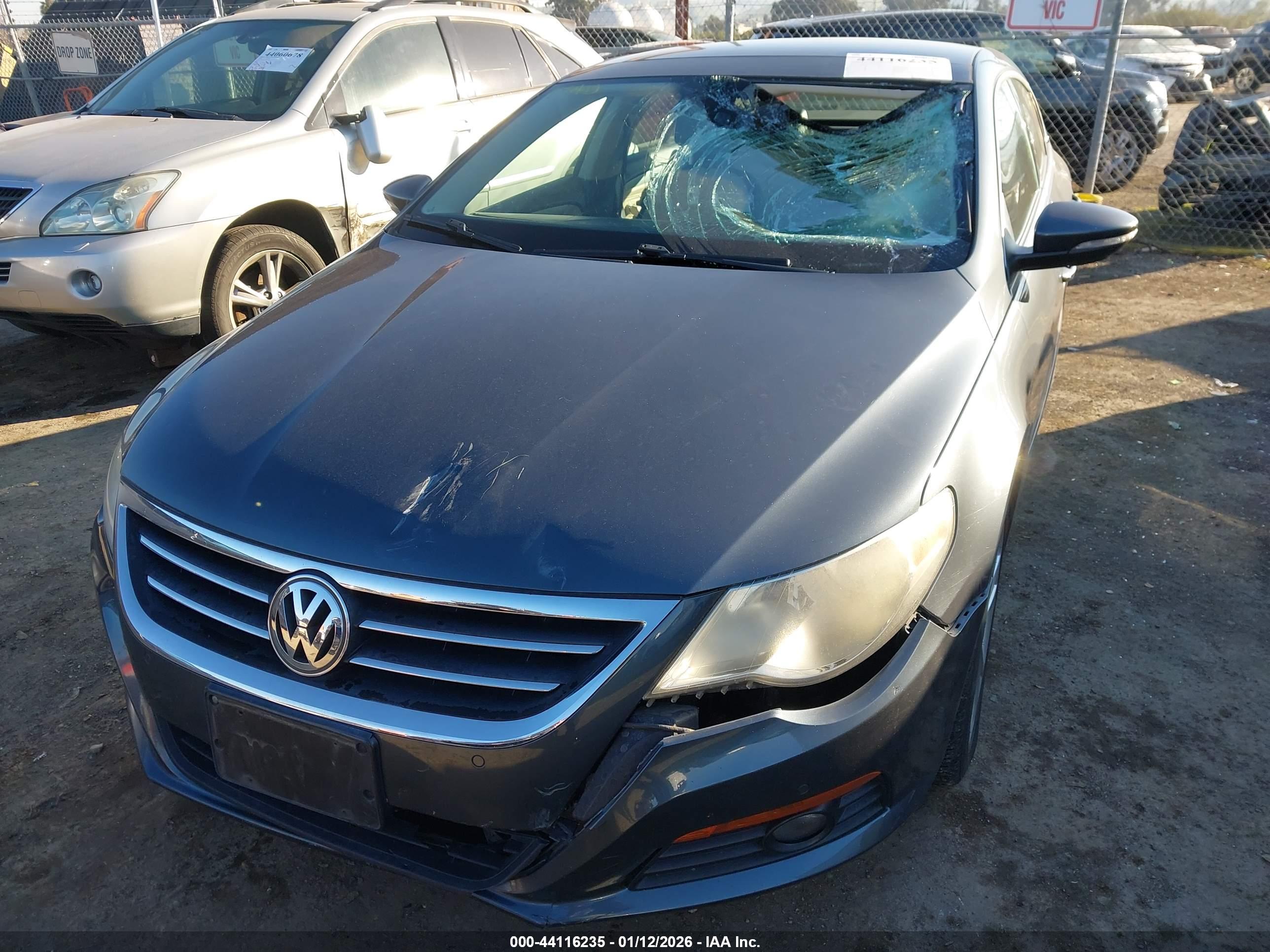 VOLKSWAGEN CC image 6