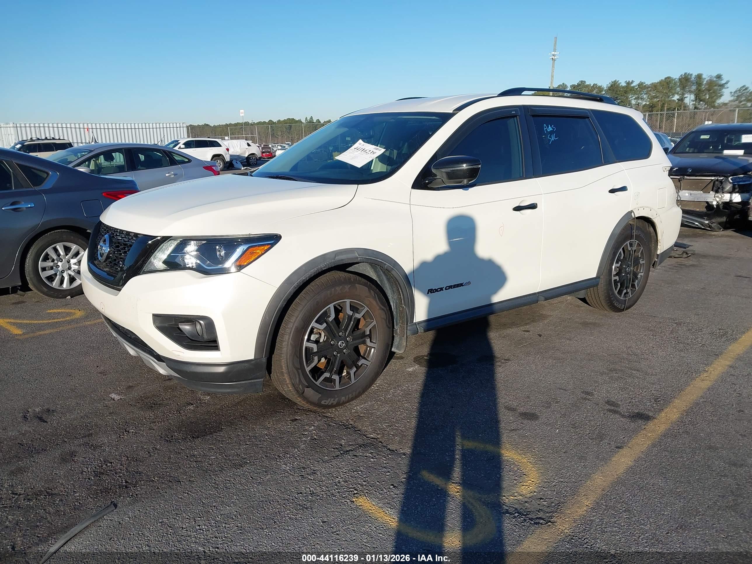 NISSAN PATHFINDER image 2