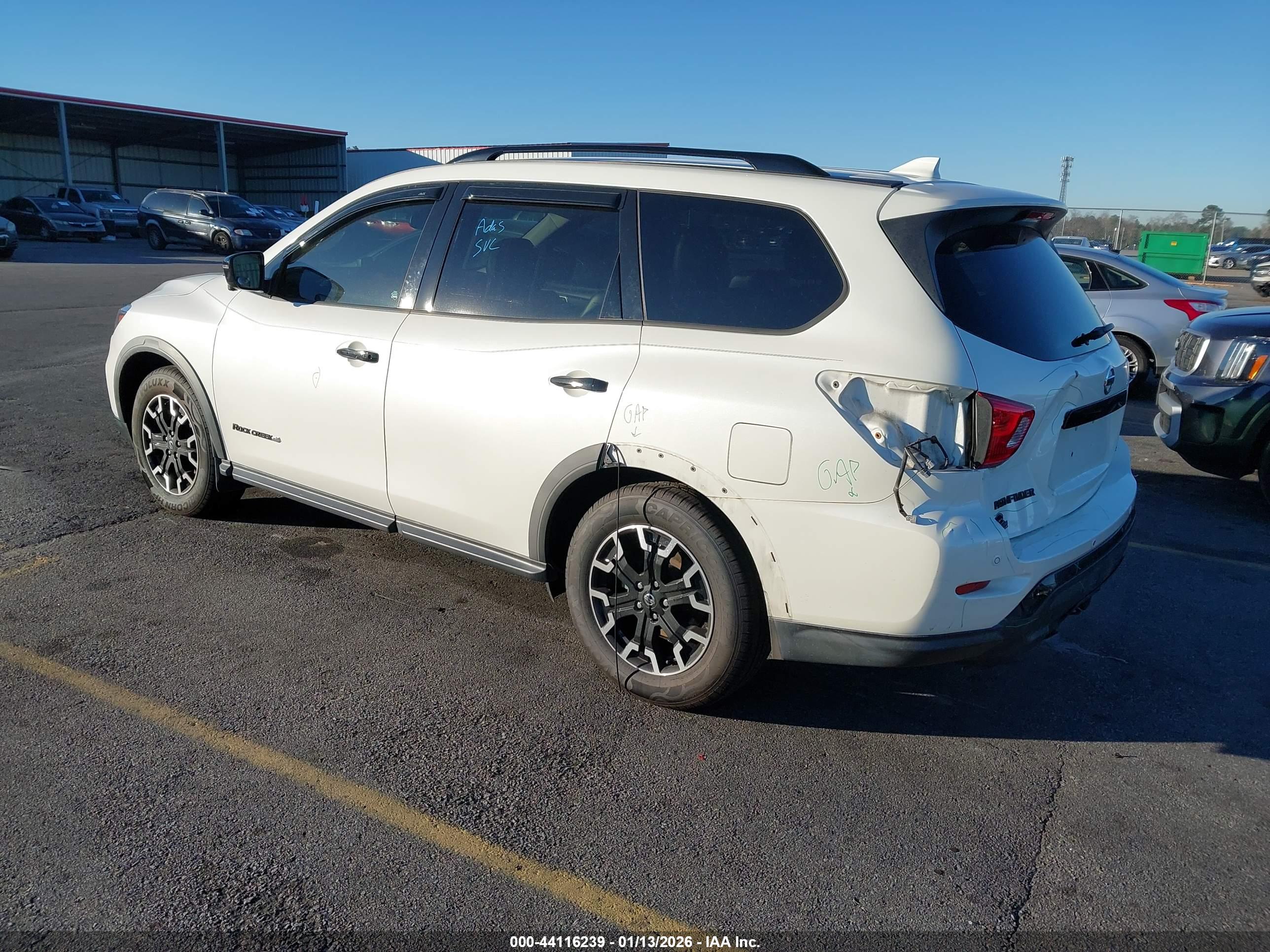 NISSAN PATHFINDER image 3