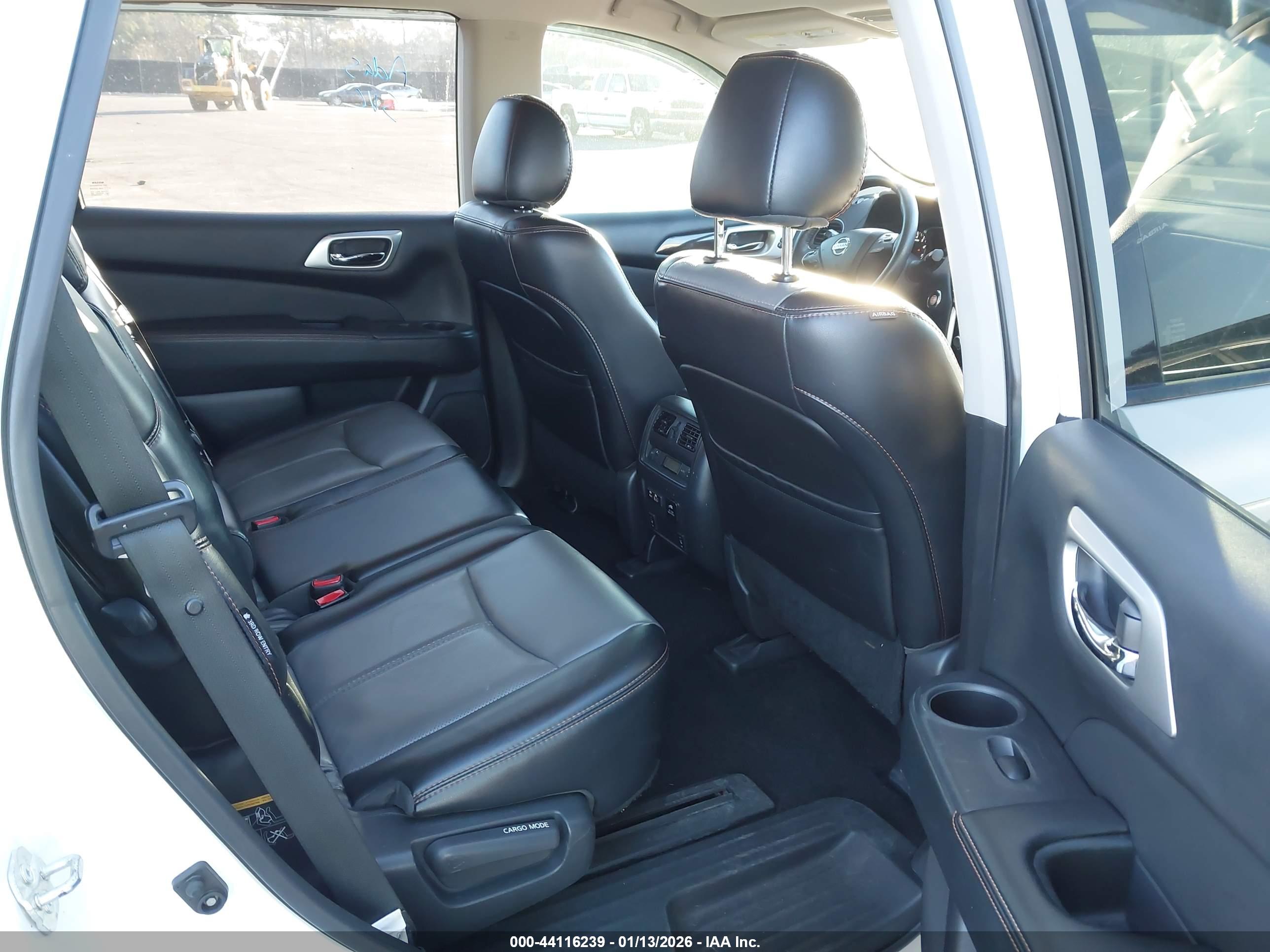 NISSAN PATHFINDER image 8