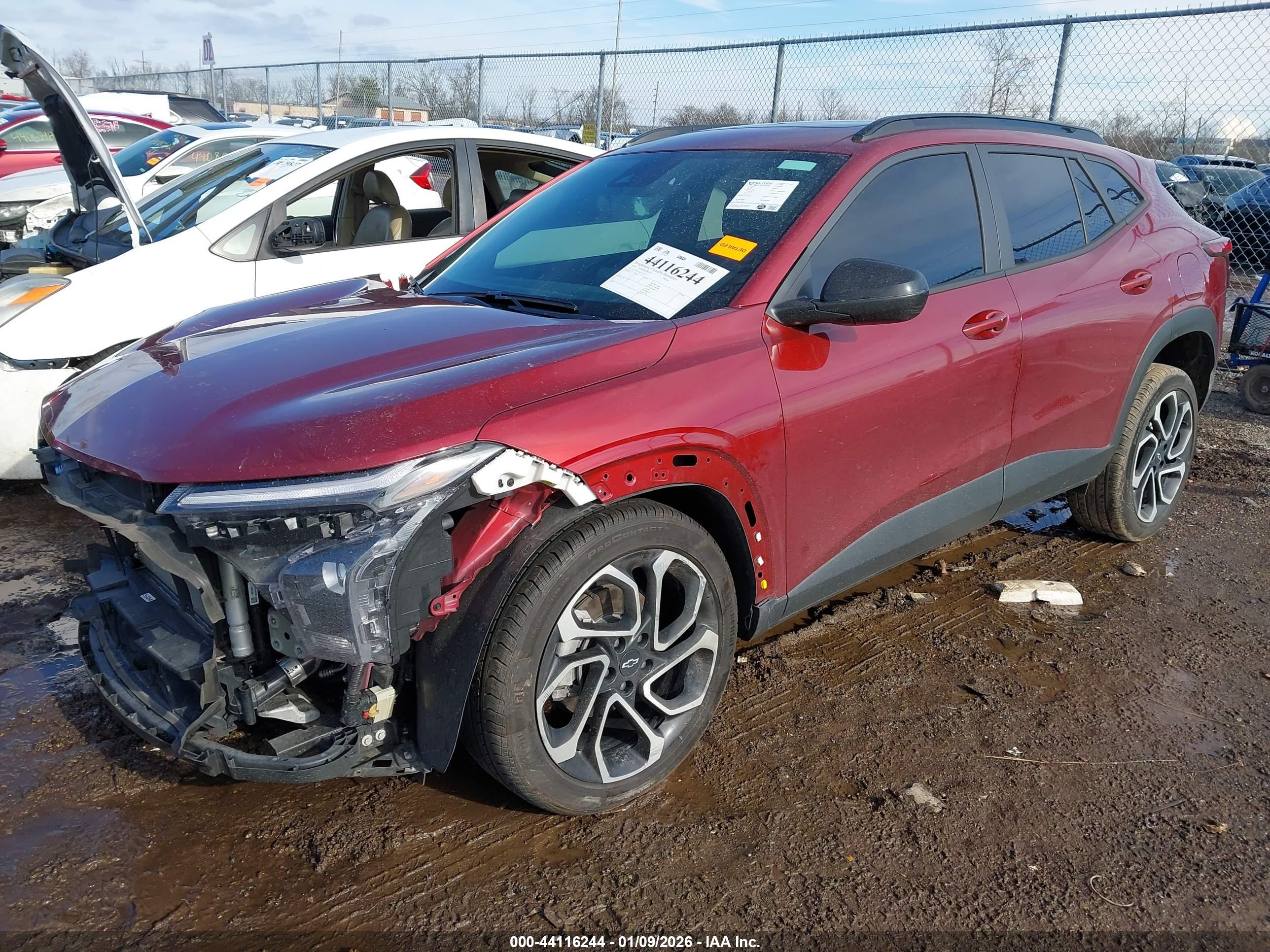 CHEVROLET TRAX image 2