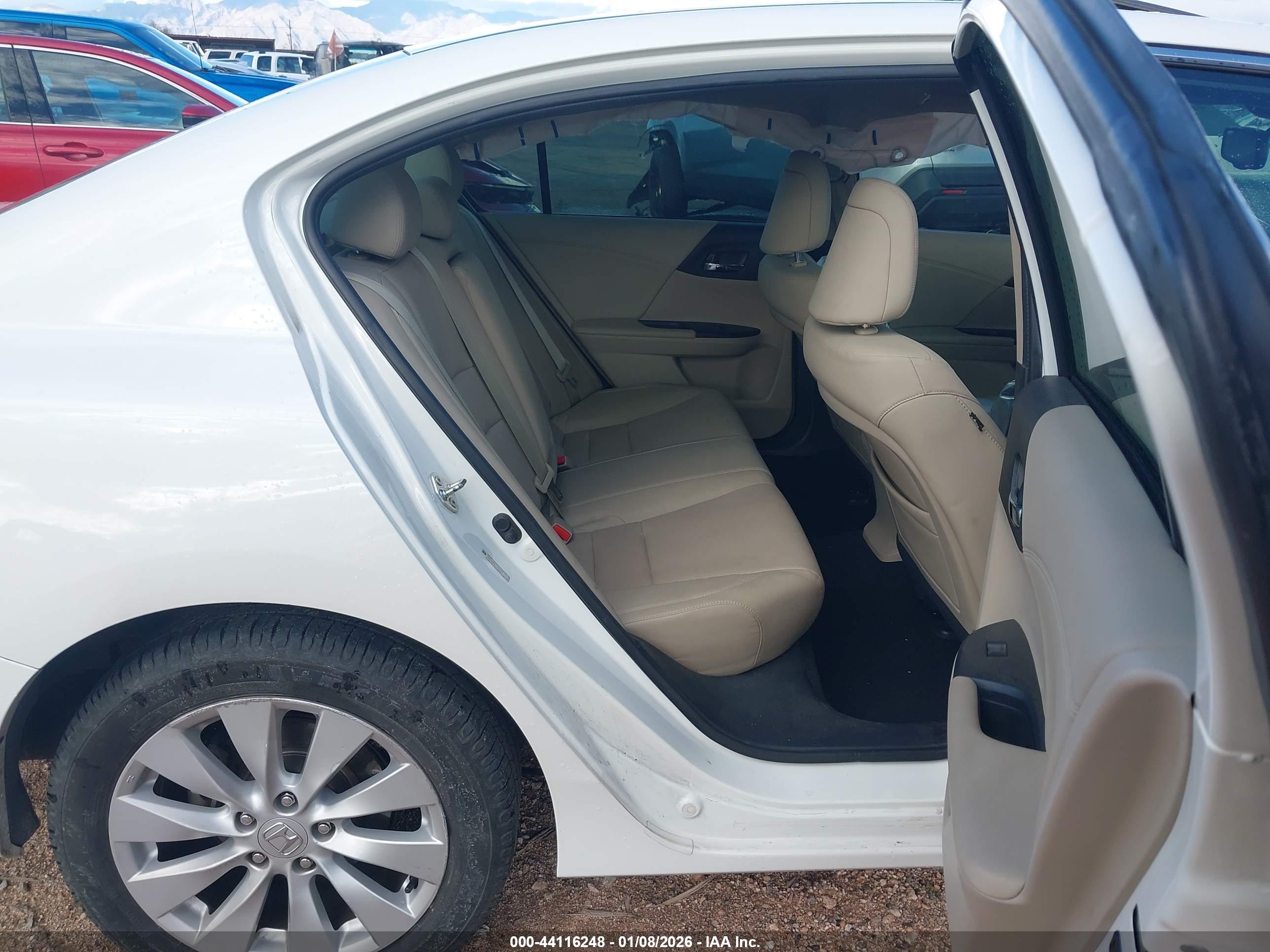 HONDA ACCORD image 8
