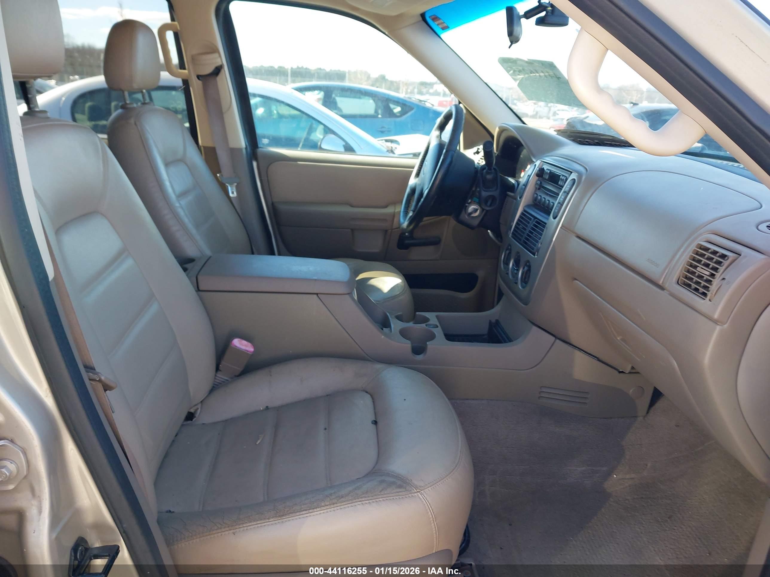 FORD EXPLORER image 5