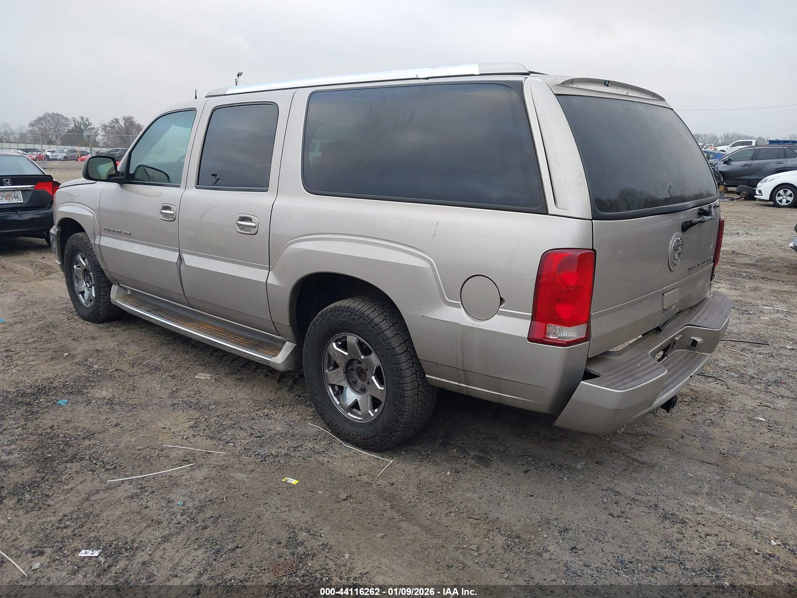 CADILLAC ESCALADE image 3