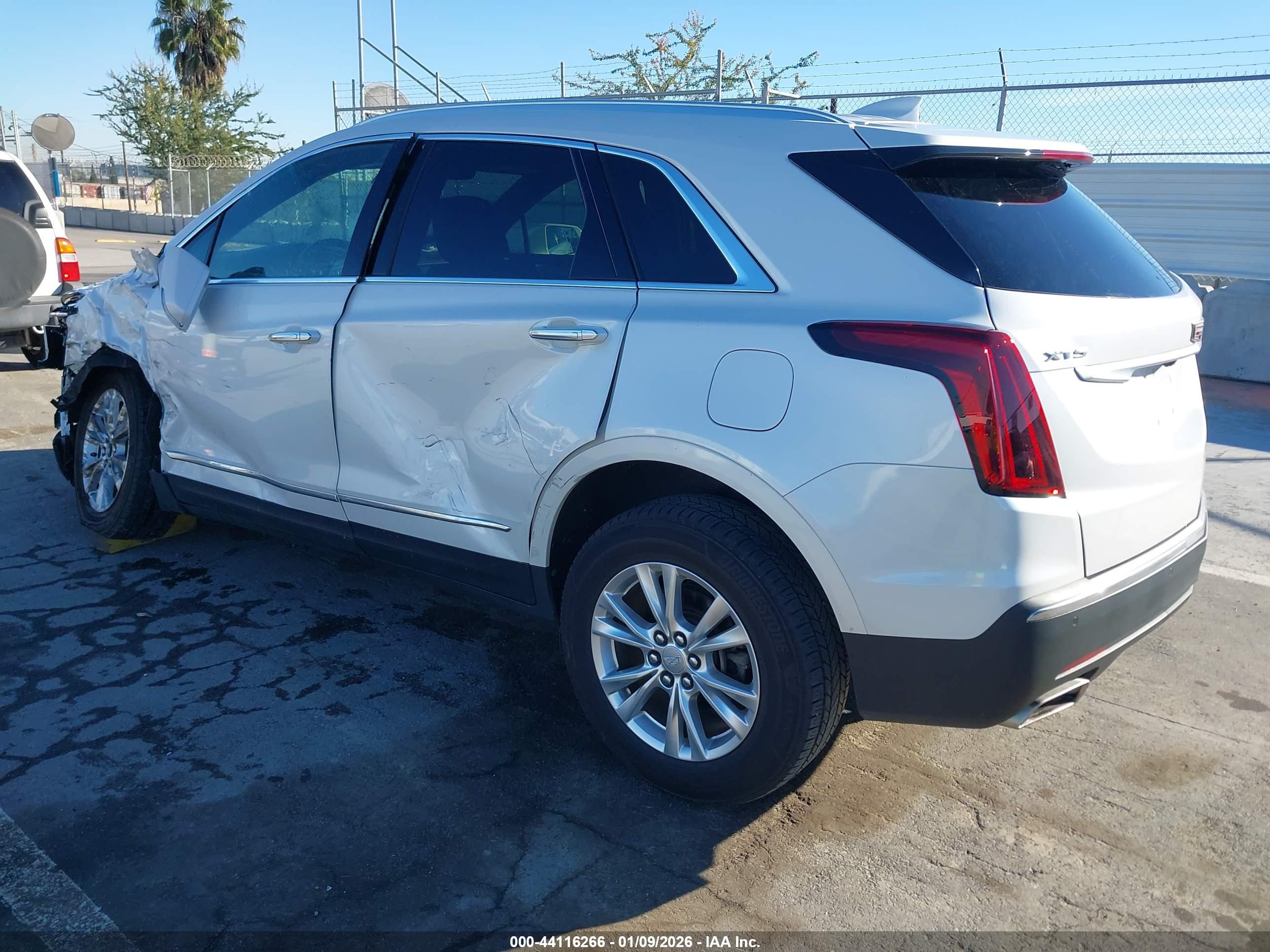CADILLAC XT5 image 3