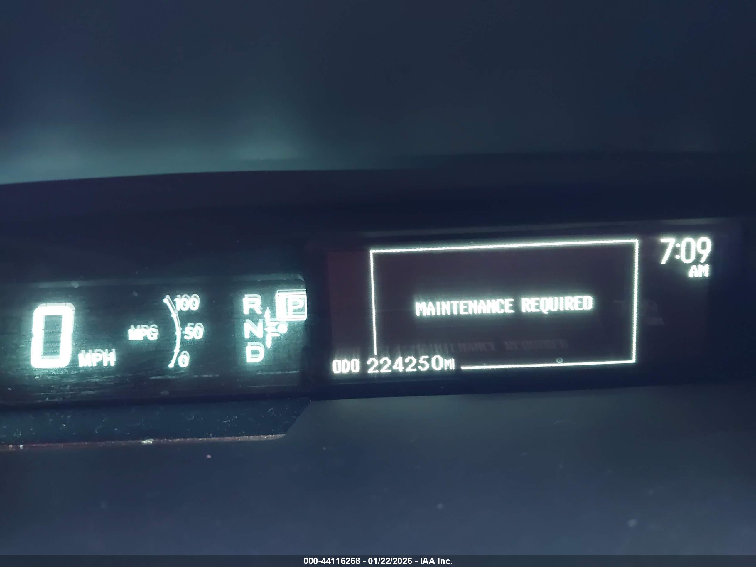 TOYOTA PRIUS image 7