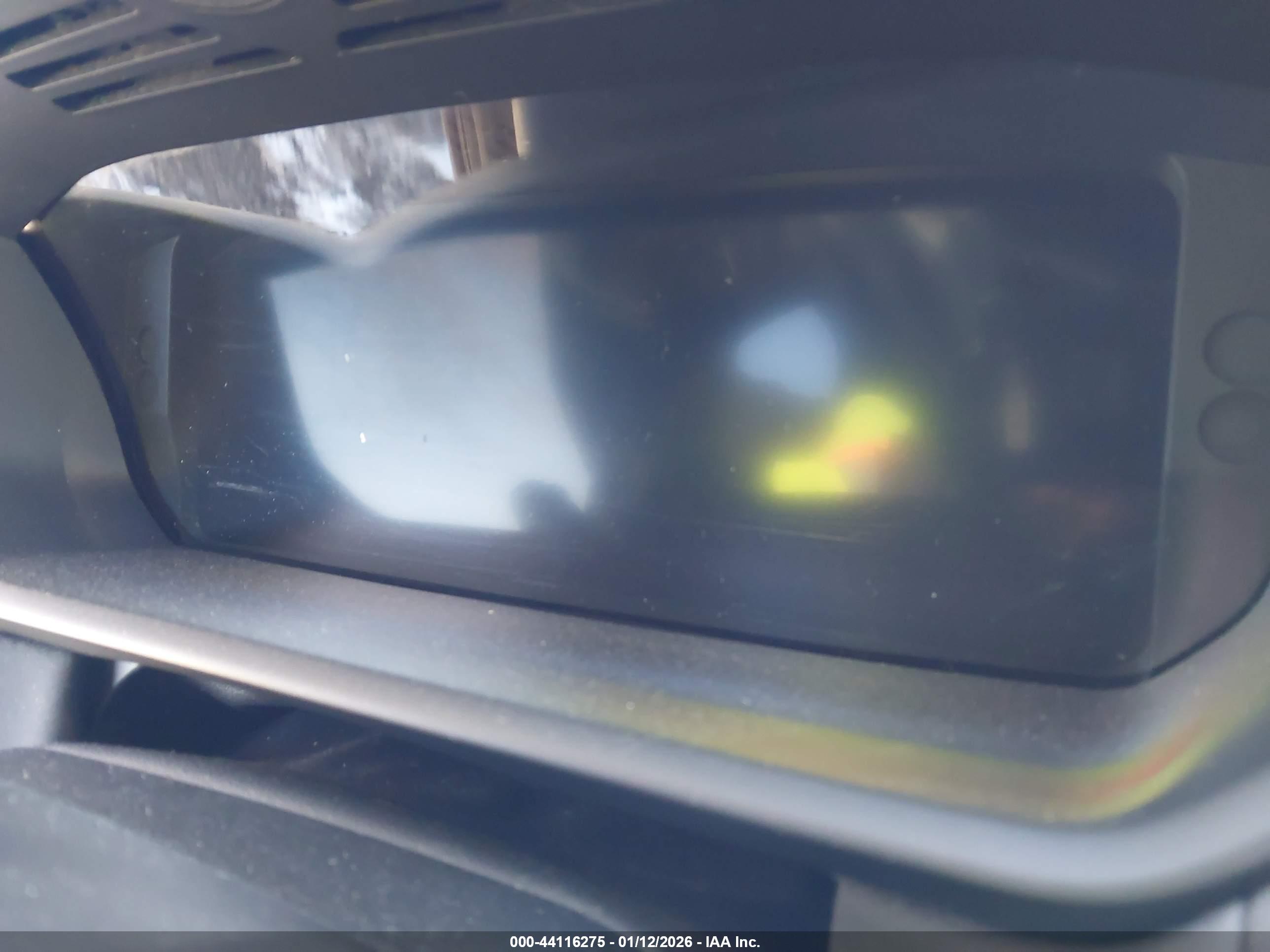 LAND ROVER image 7