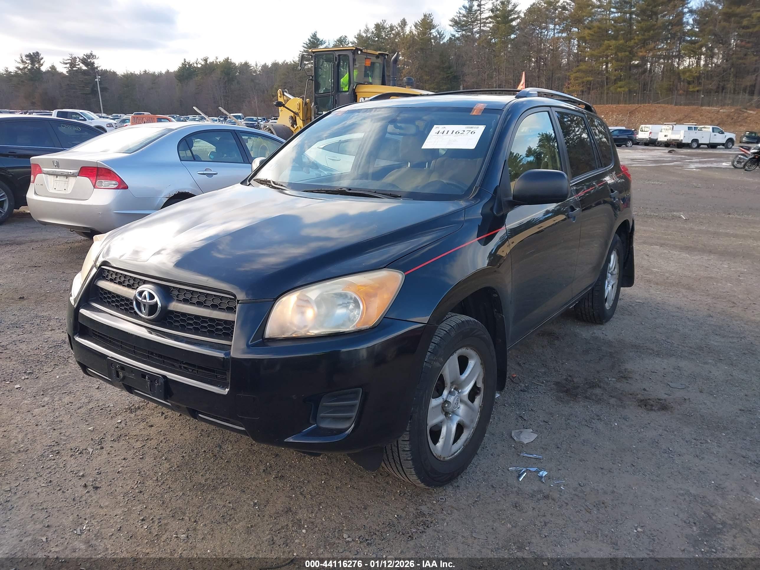 TOYOTA RAV4 image 2